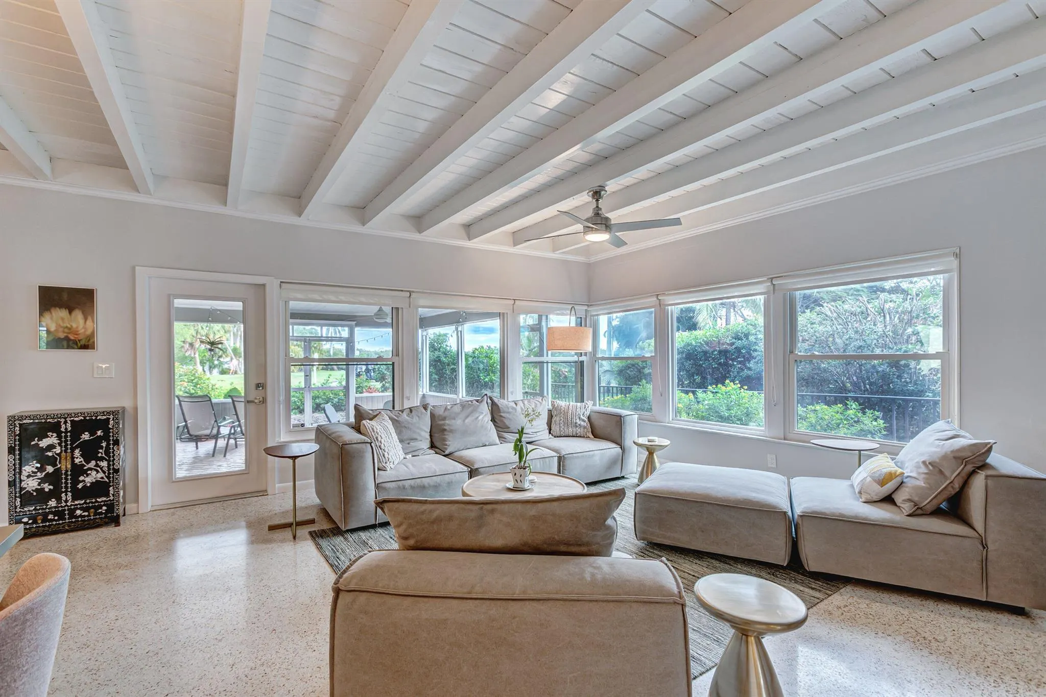 626 N Lakeside Drive
