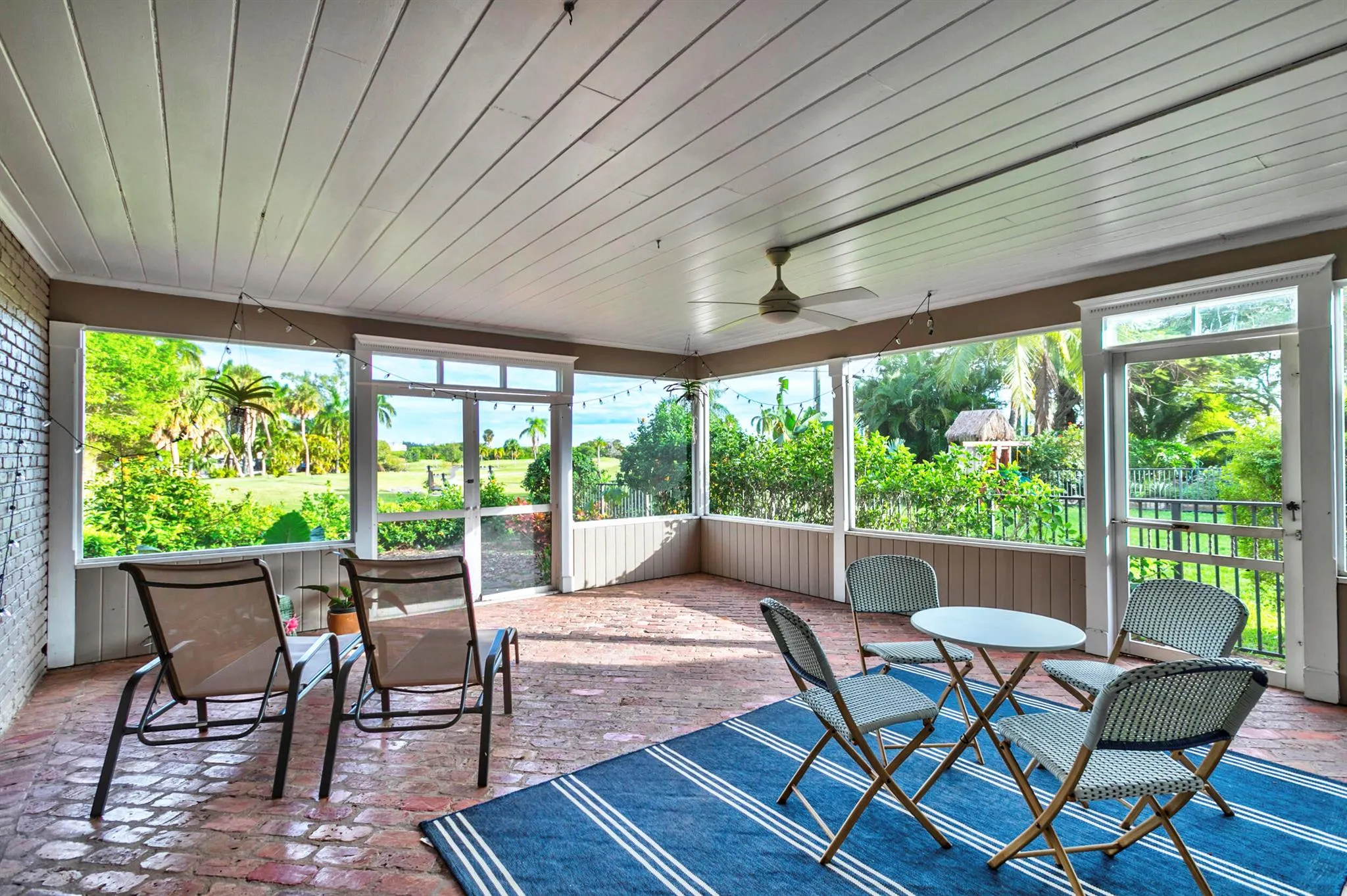 626 N Lakeside Drive