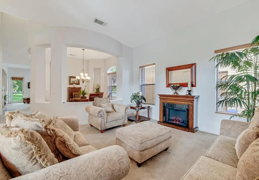 514 Cresta Circle