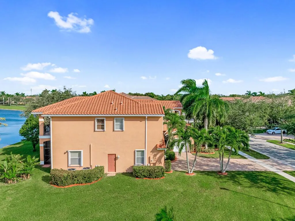 514 Cresta Circle