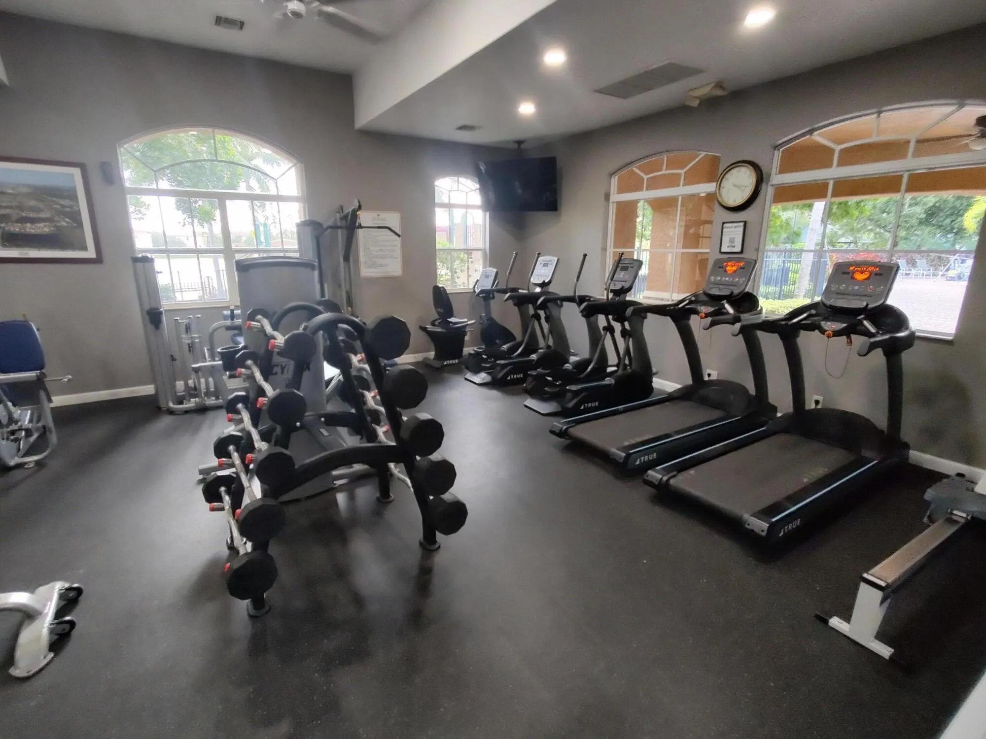 514 Cresta Circle