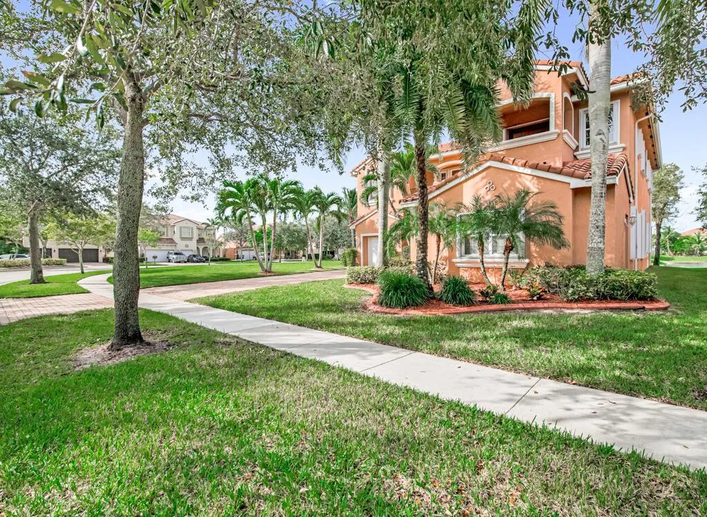 514 Cresta Circle
