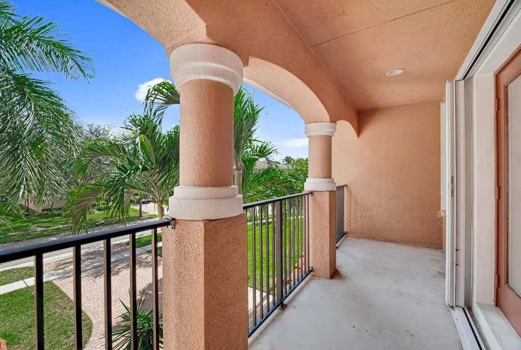 514 Cresta Circle