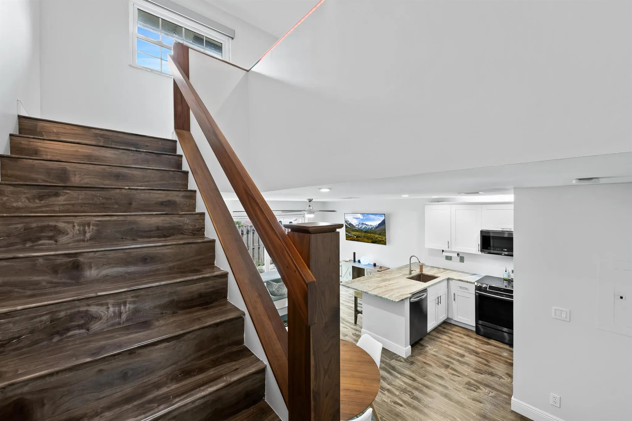 1320 Cypress Way W
