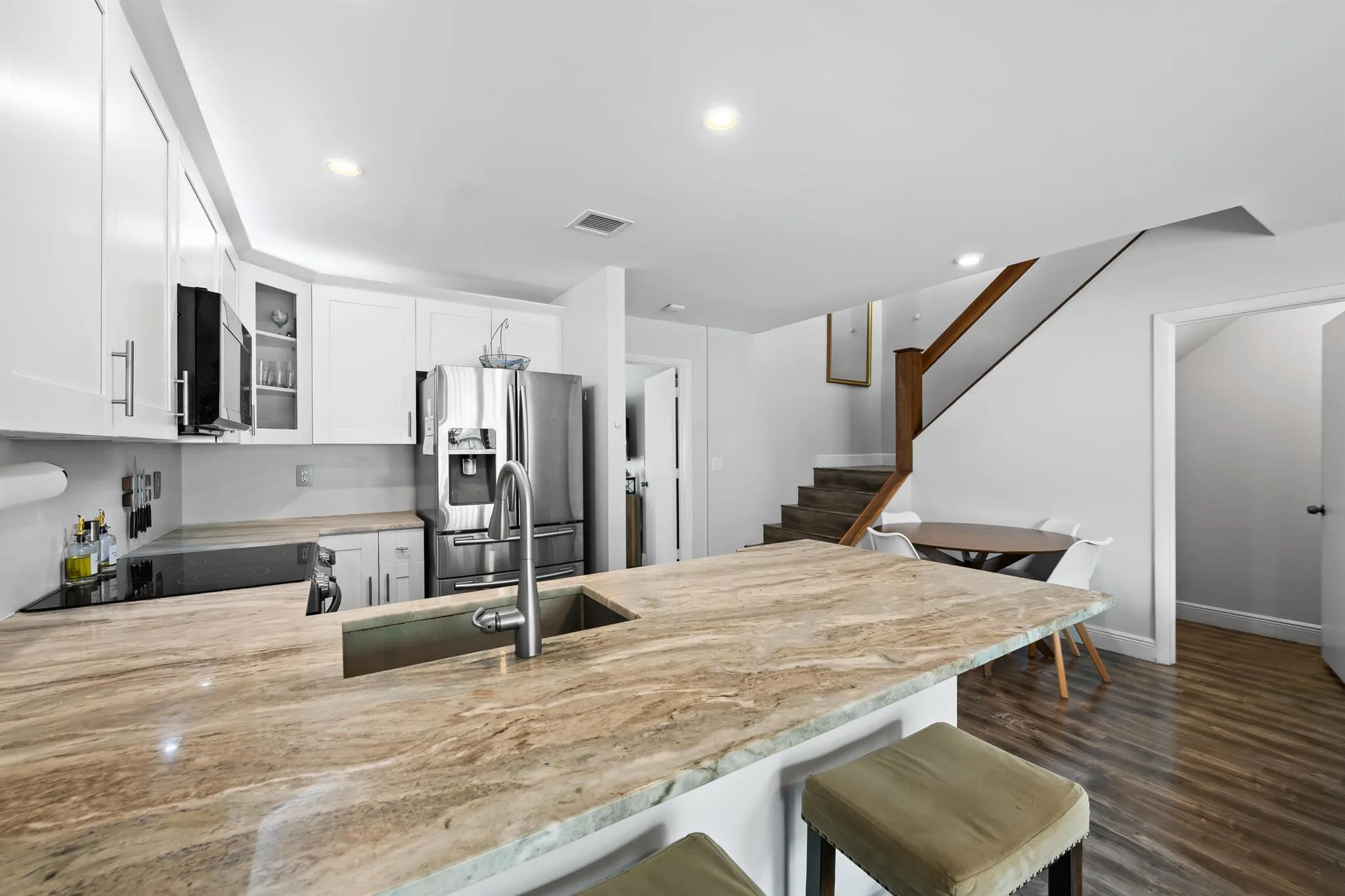 1320 Cypress Way W