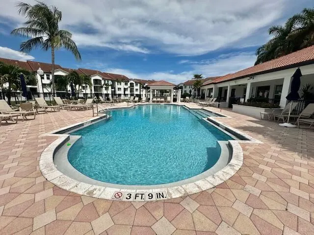 110 Villa Circle, #110