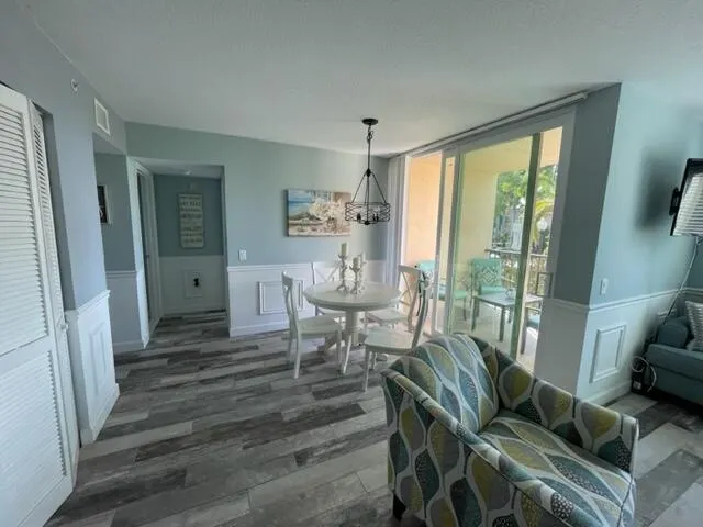 110 Villa Circle, #110