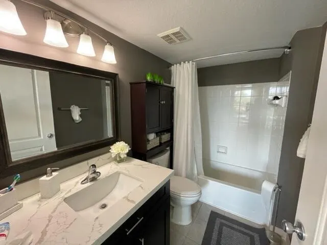 110 Villa Circle, #110