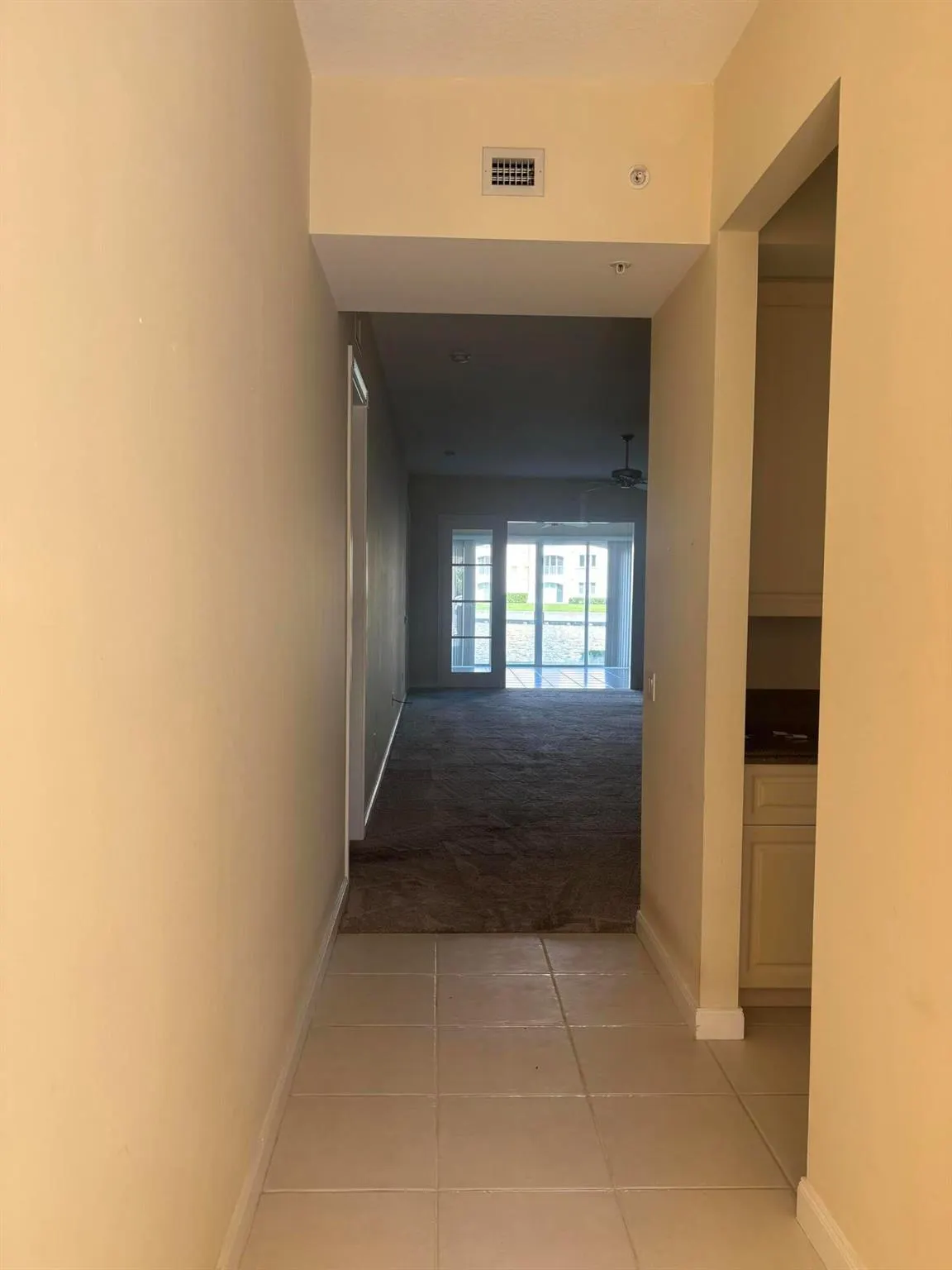 17 Harbour Isle Drive W, #103