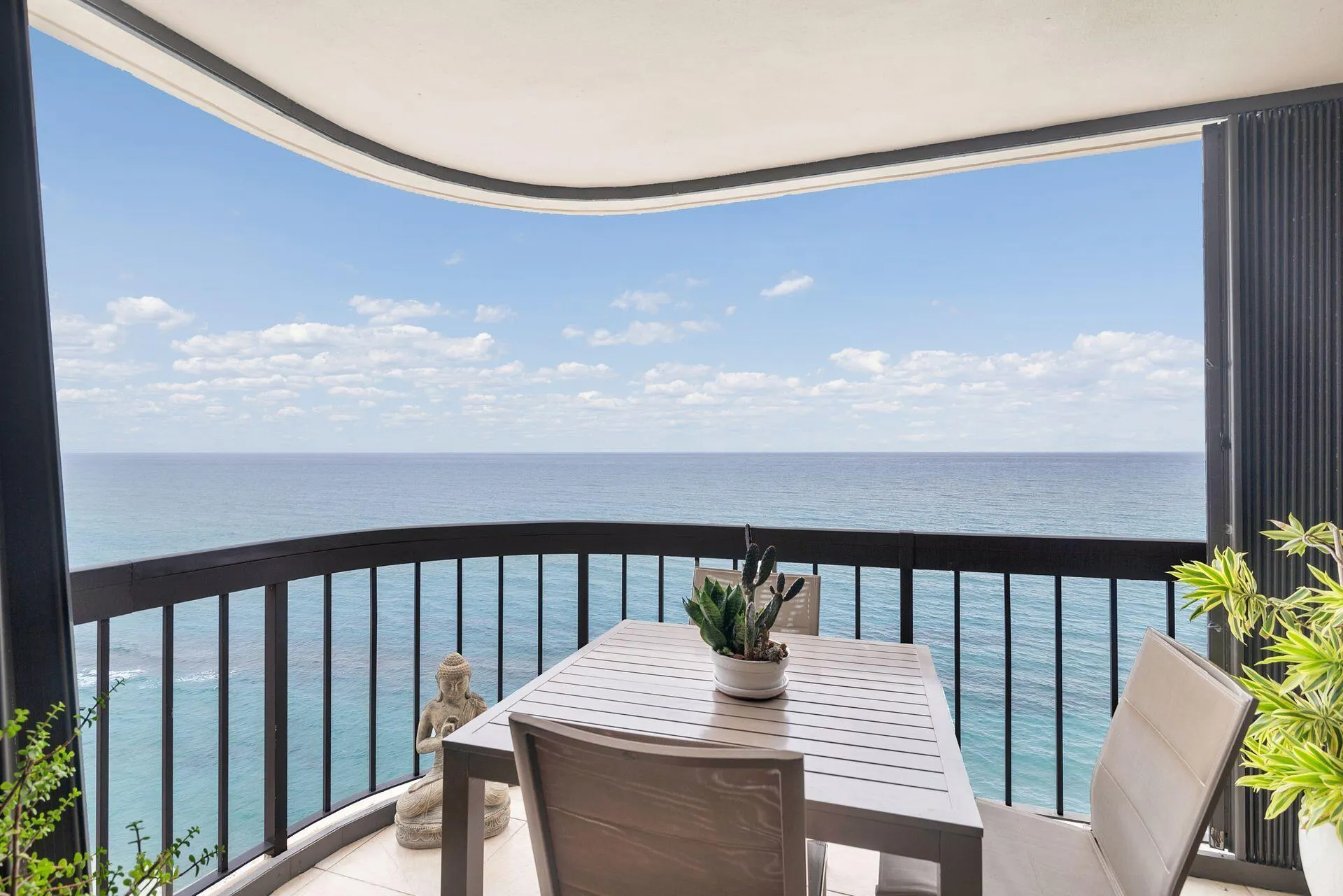 5380 N Ocean Drive, #9d