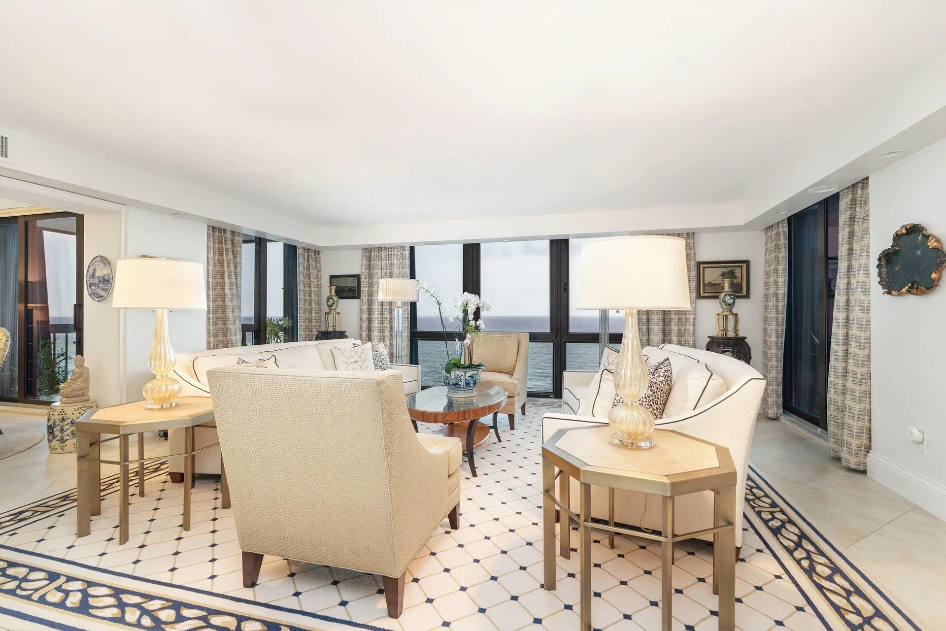 5380 N Ocean Drive, #9d