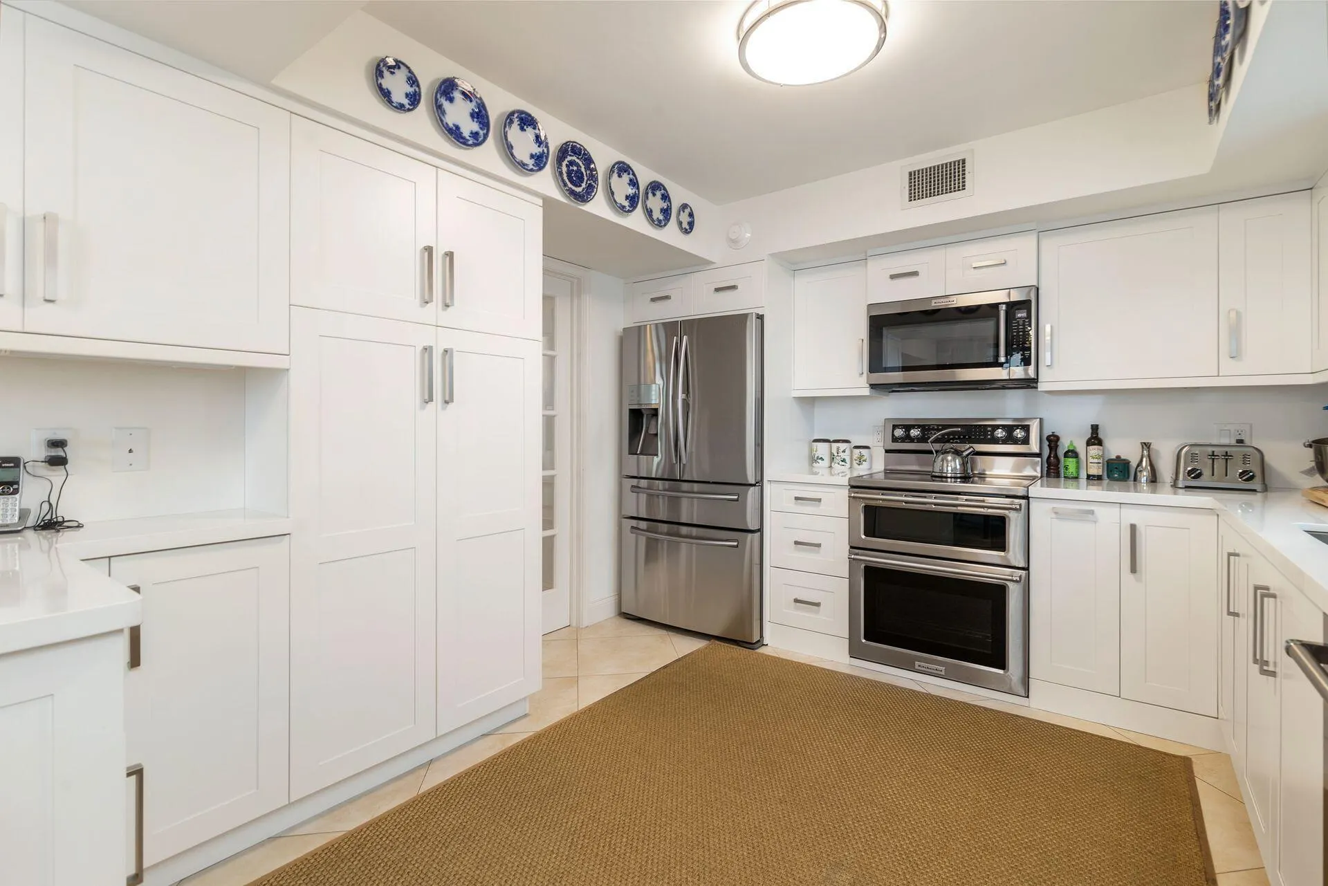 5380 N Ocean Drive, #9d