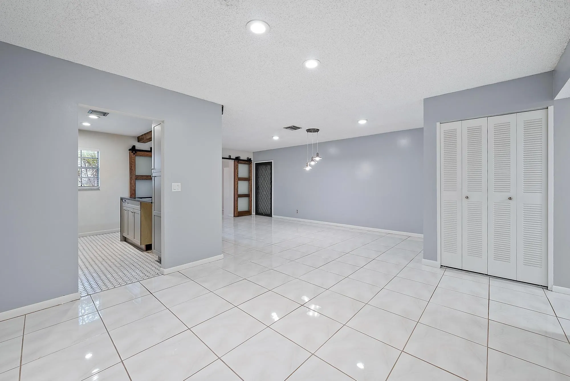 5270 Nesting Way, #B
