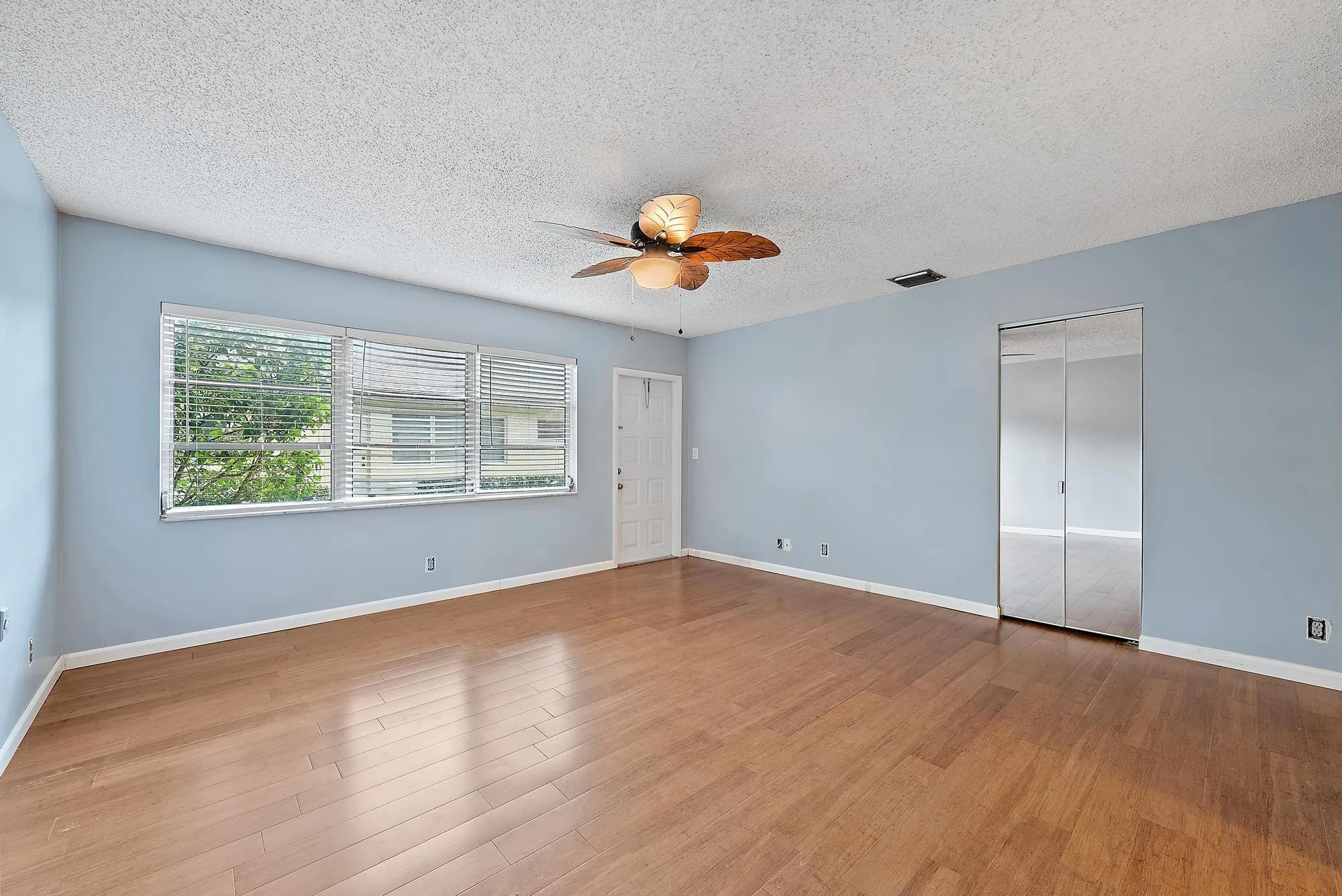 5270 Nesting Way, #B