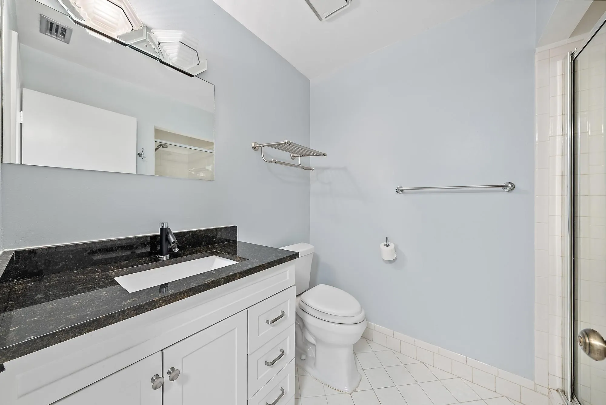 5270 Nesting Way, #B