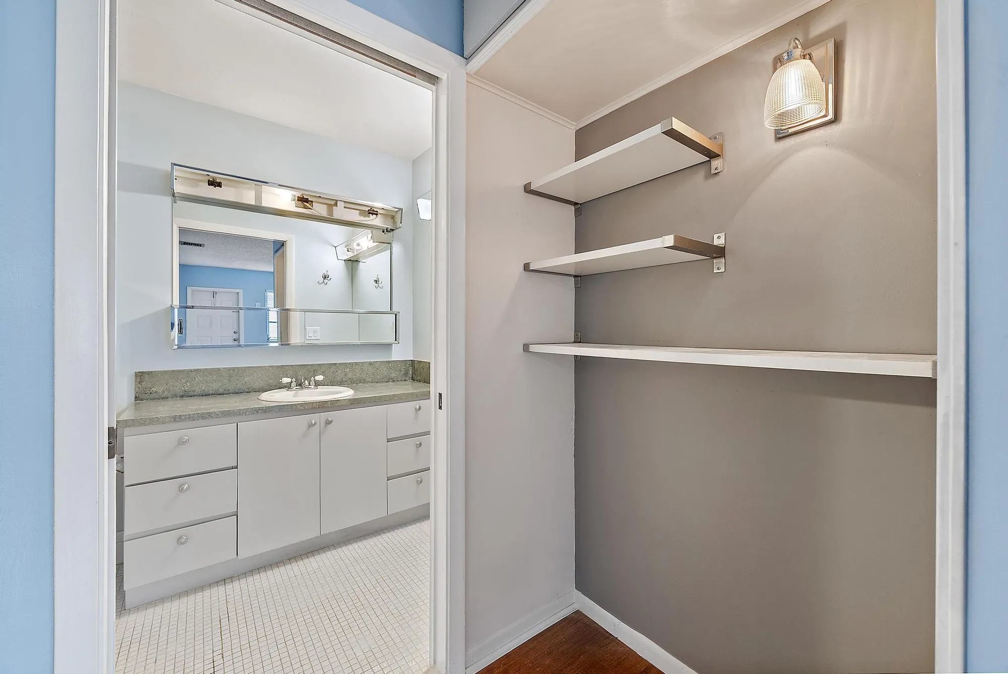 5270 Nesting Way, #B