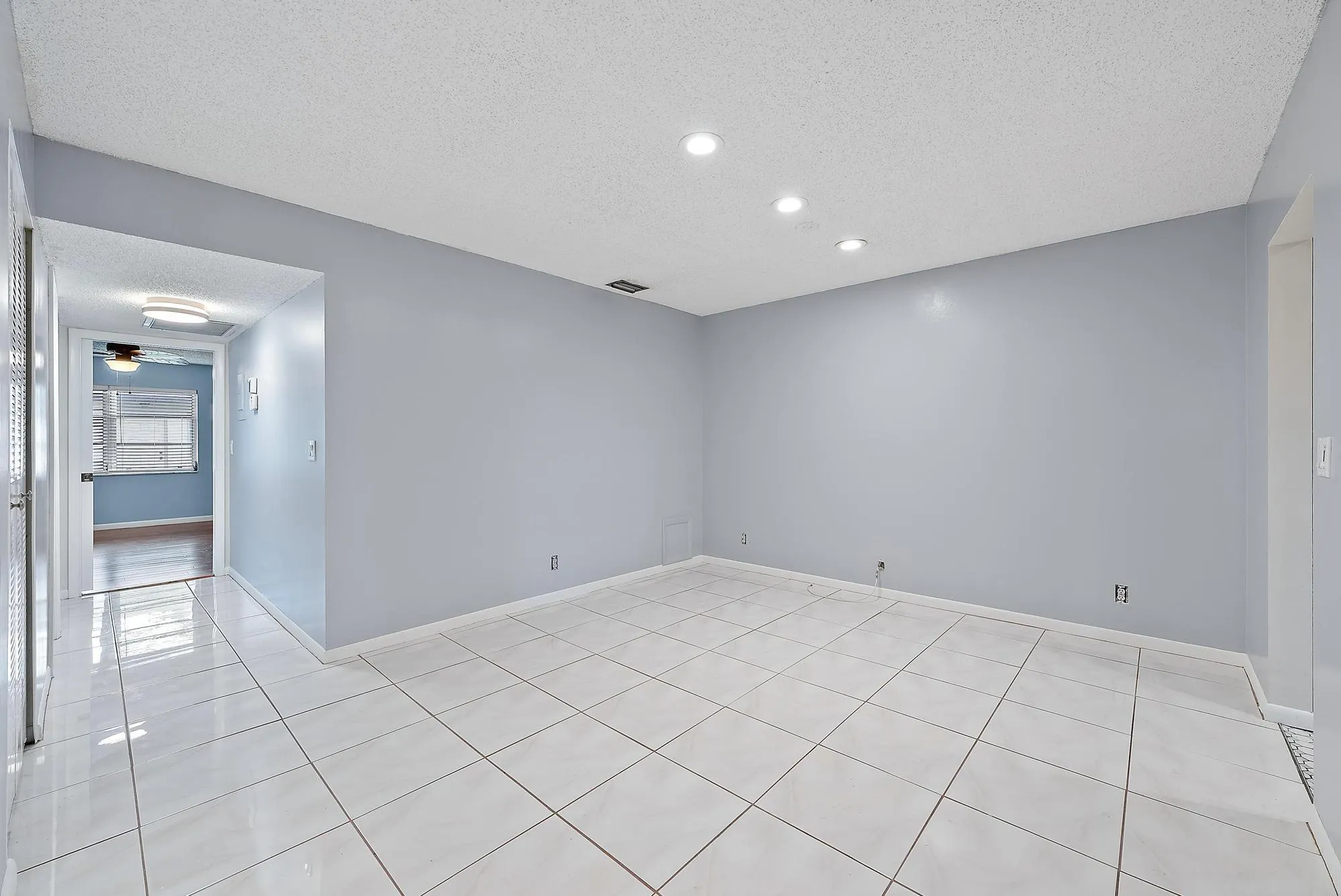 5270 Nesting Way, #B
