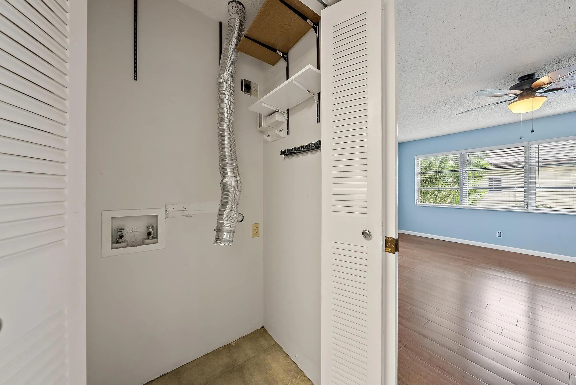 5270 Nesting Way, #B