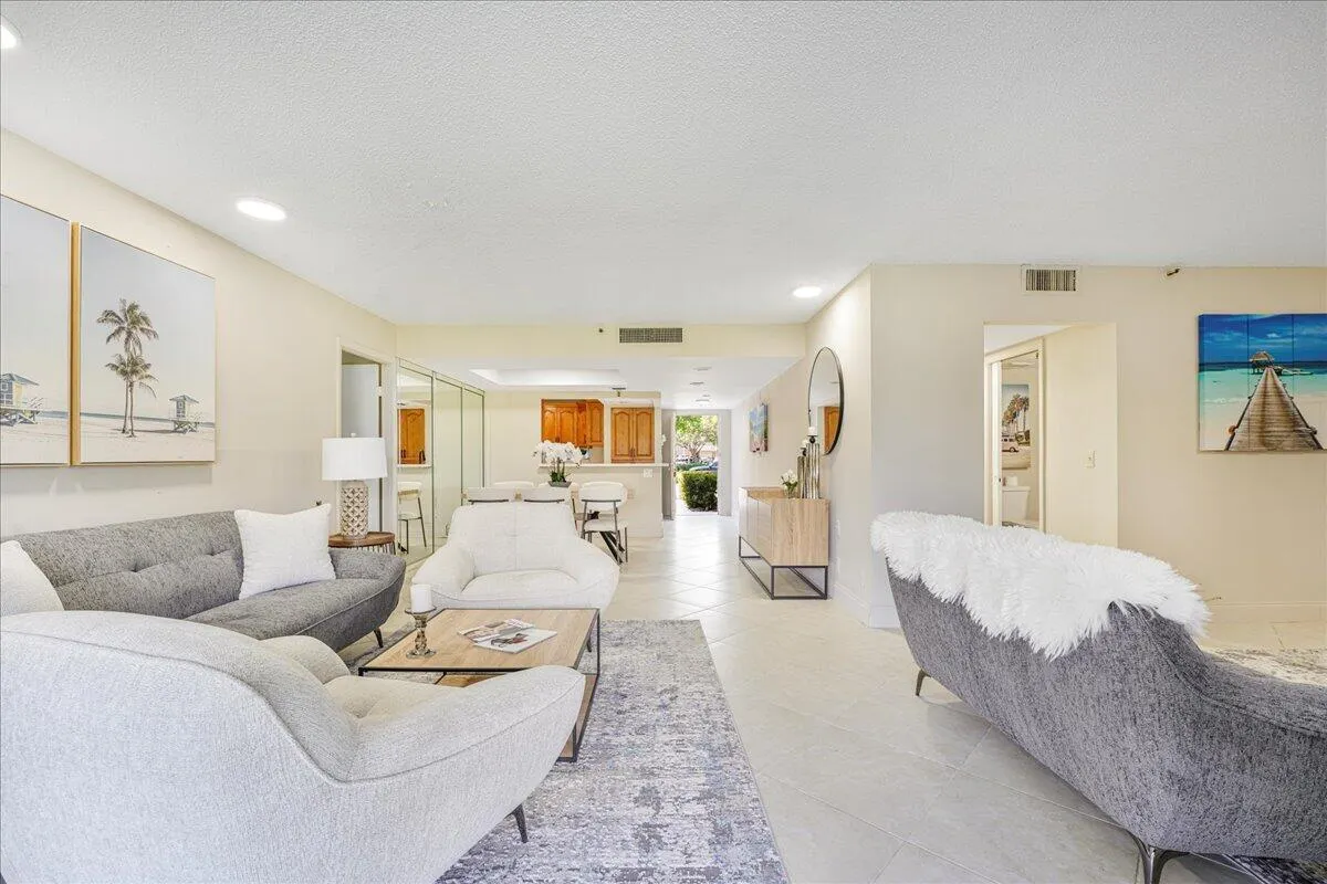 6400 NW 2nd Avenue, #123