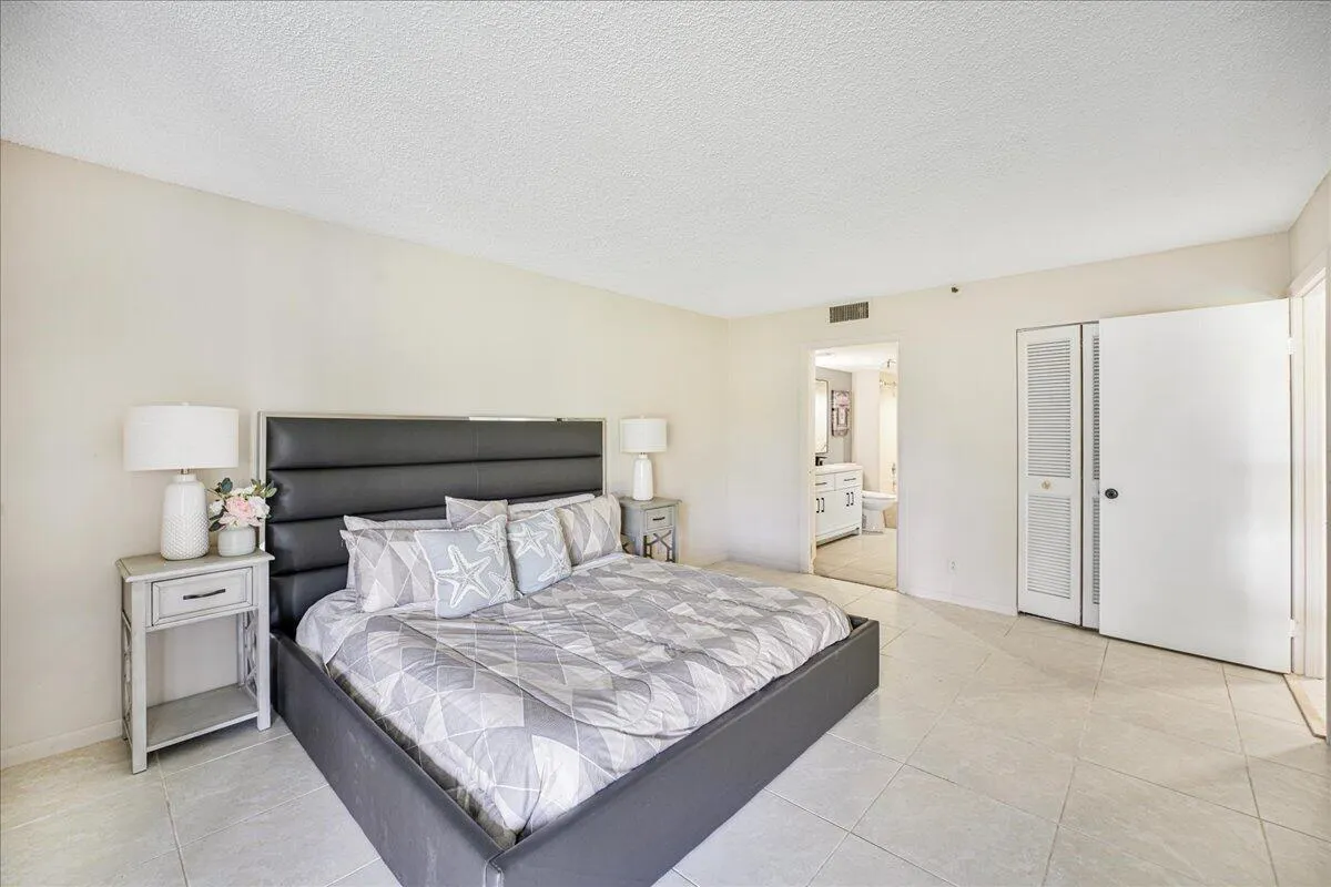 6400 NW 2nd Avenue, #123