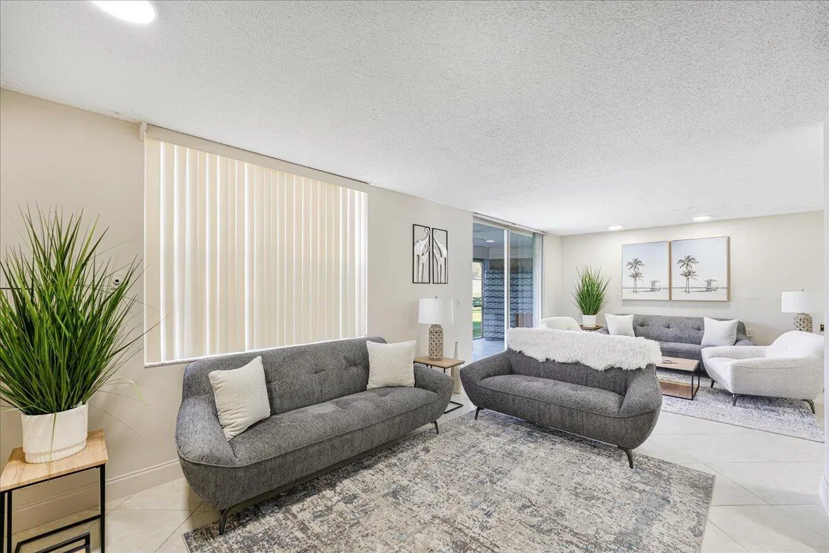 6400 NW 2nd Avenue, #123