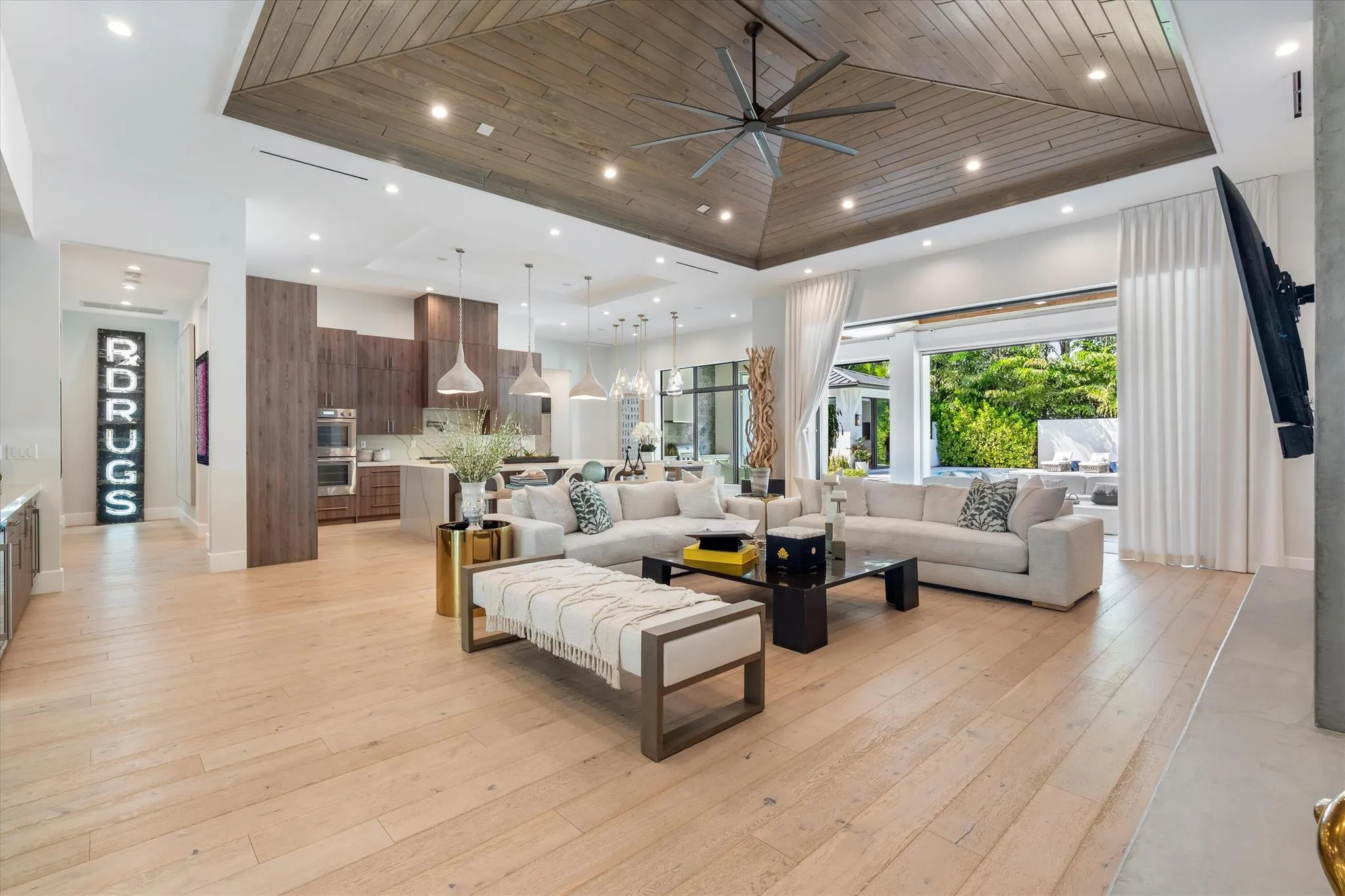 501 NW 9th Street