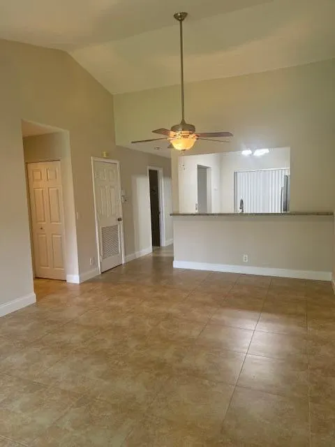 3939 NE 5th Avenue, #B203