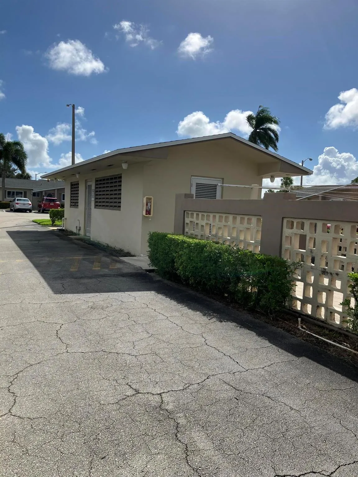 5263 Cresthaven Boulevard, #A