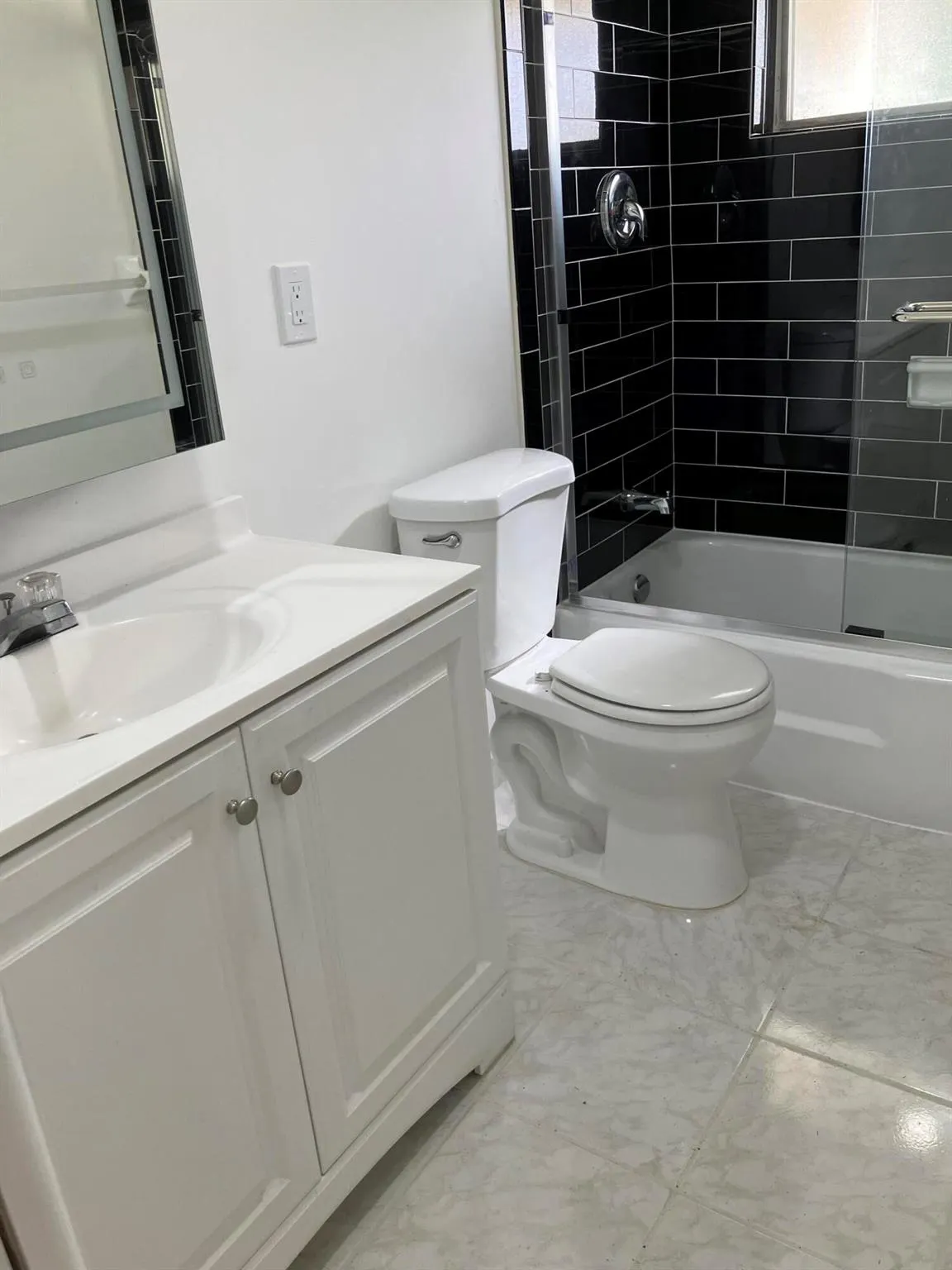 5263 Cresthaven Boulevard, #A