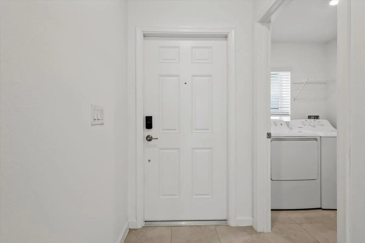 1338 Colebrook Circle SW