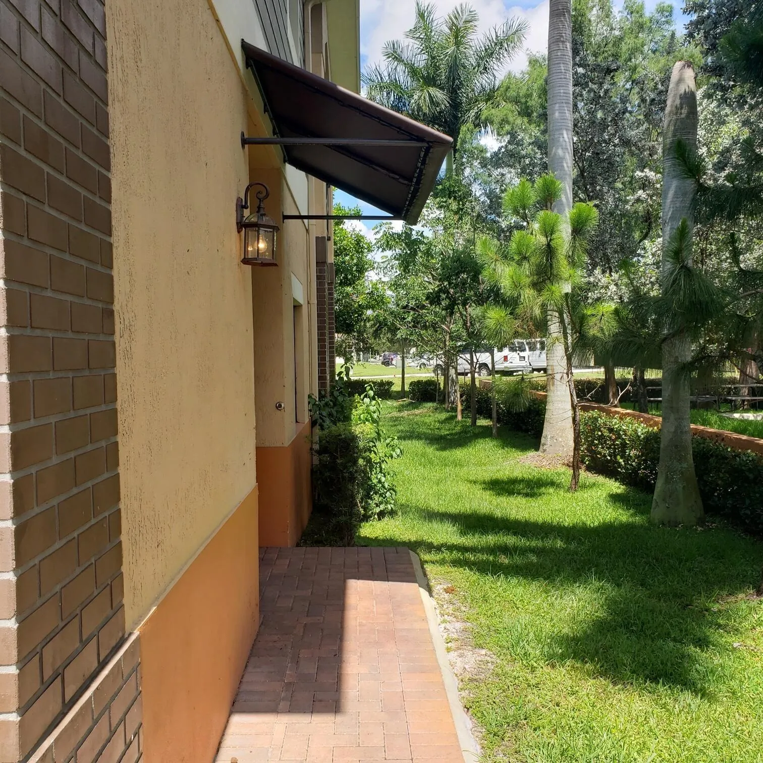 4772 E Station Square