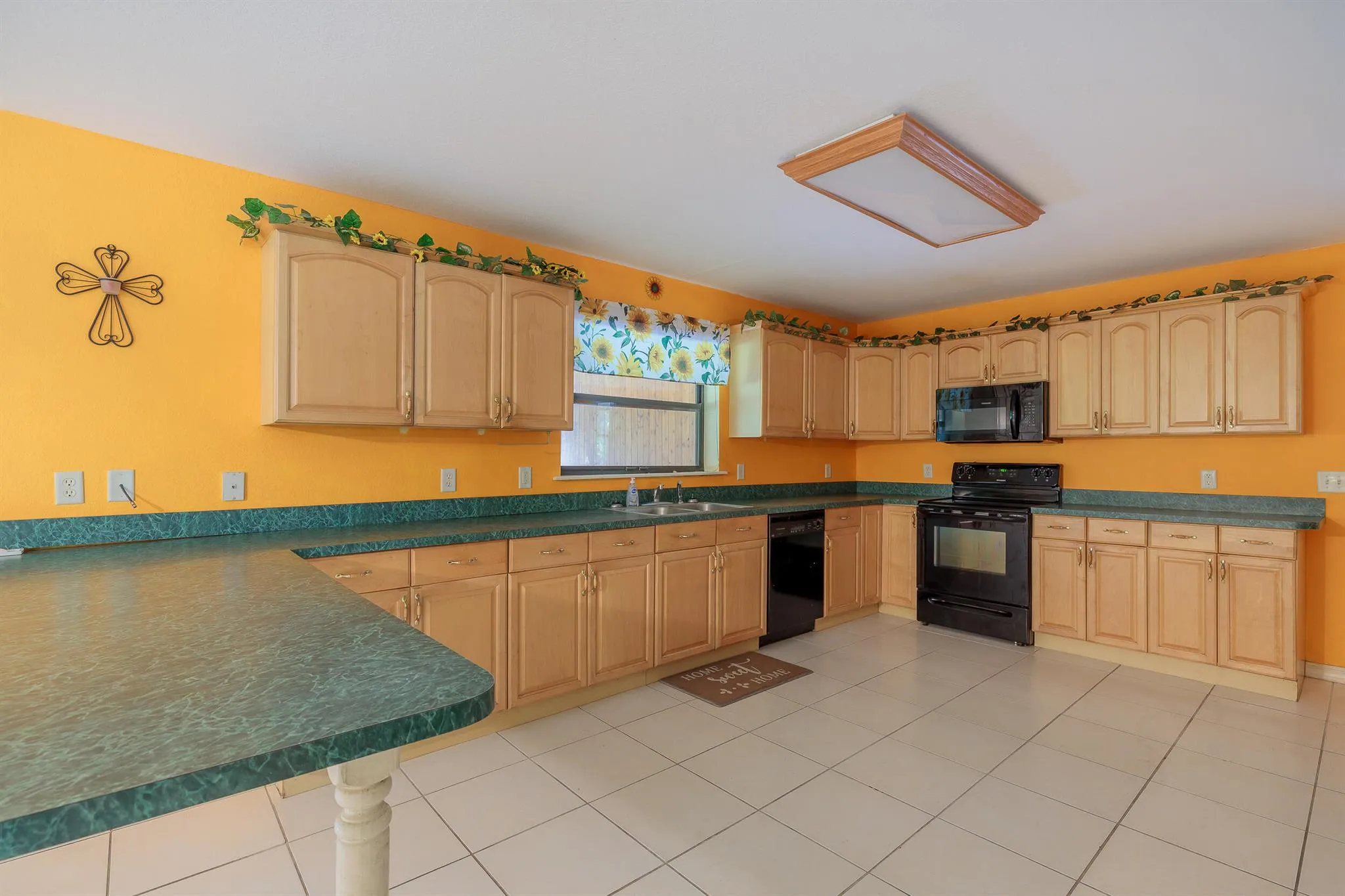 4920 Tree Top Trail