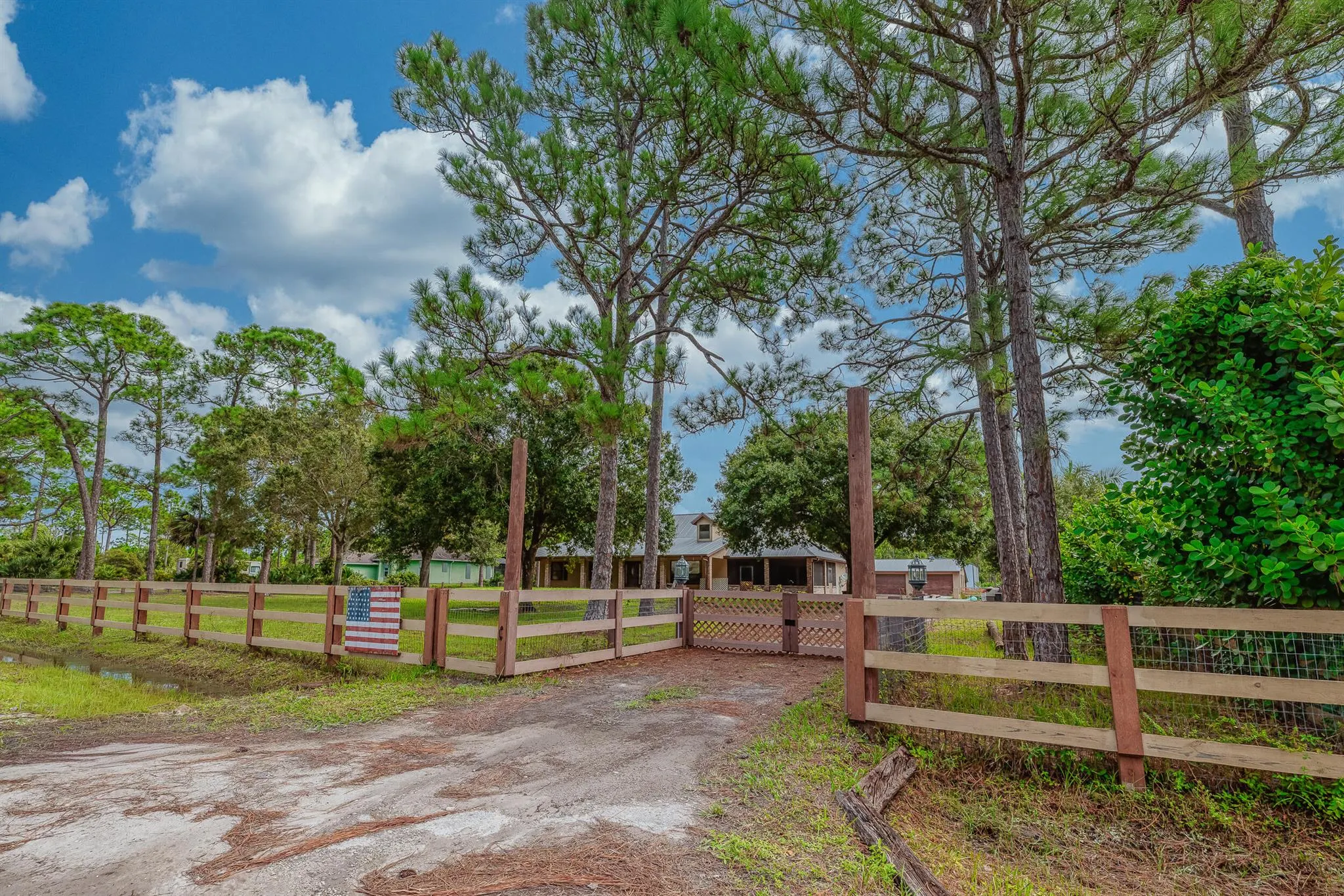4920 Tree Top Trail