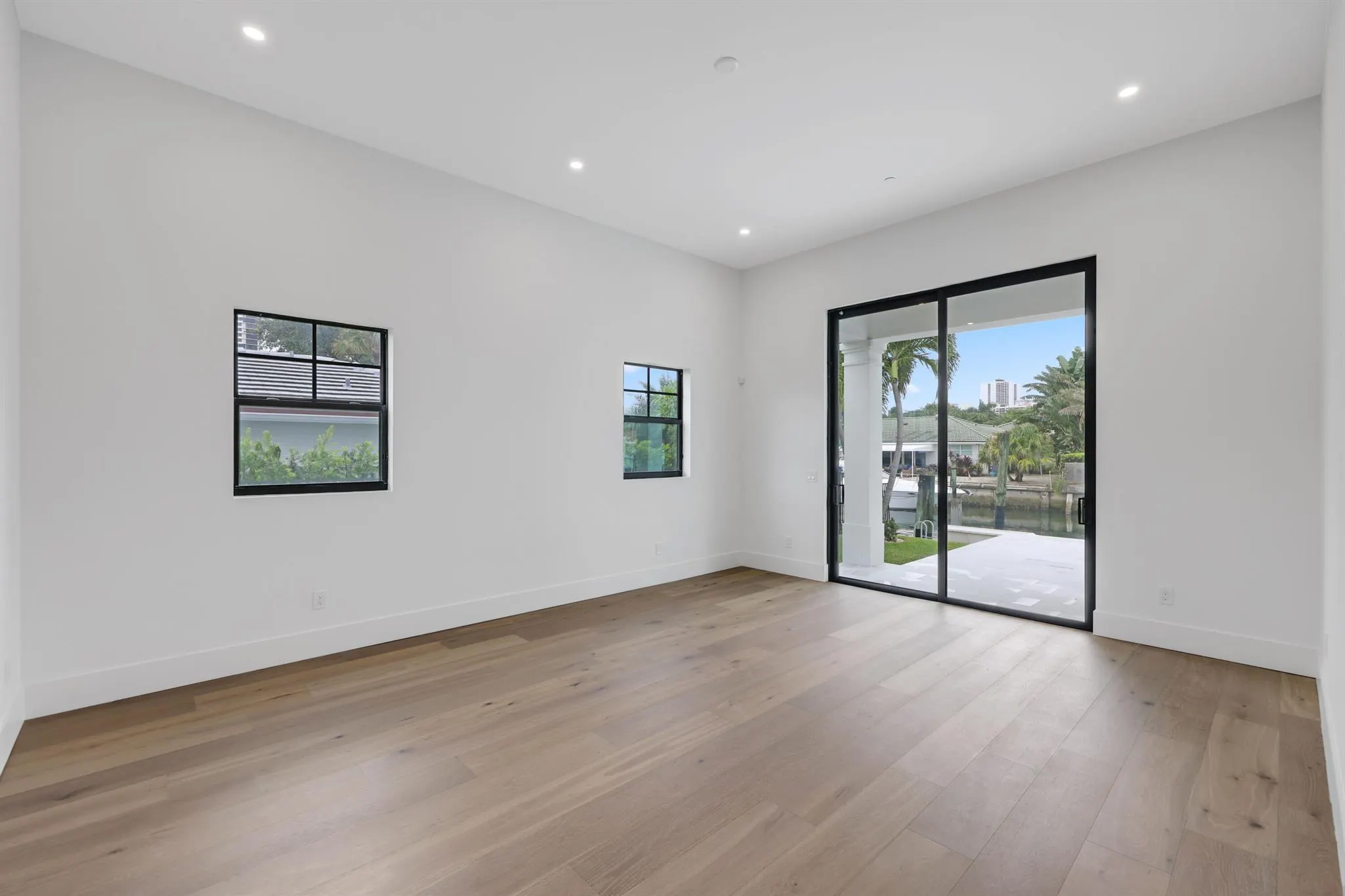 1211 Gulfstream Way