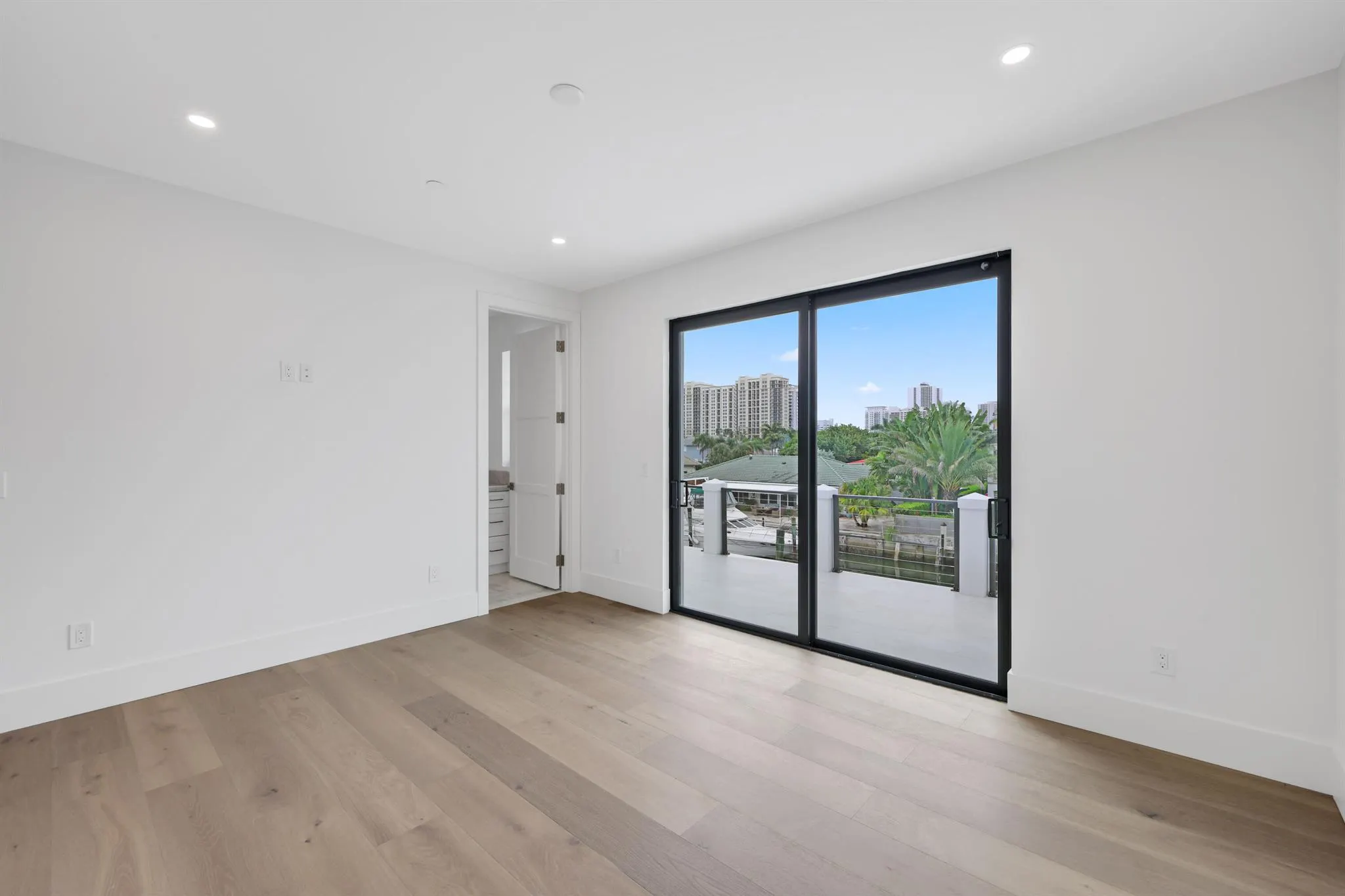 1211 Gulfstream Way
