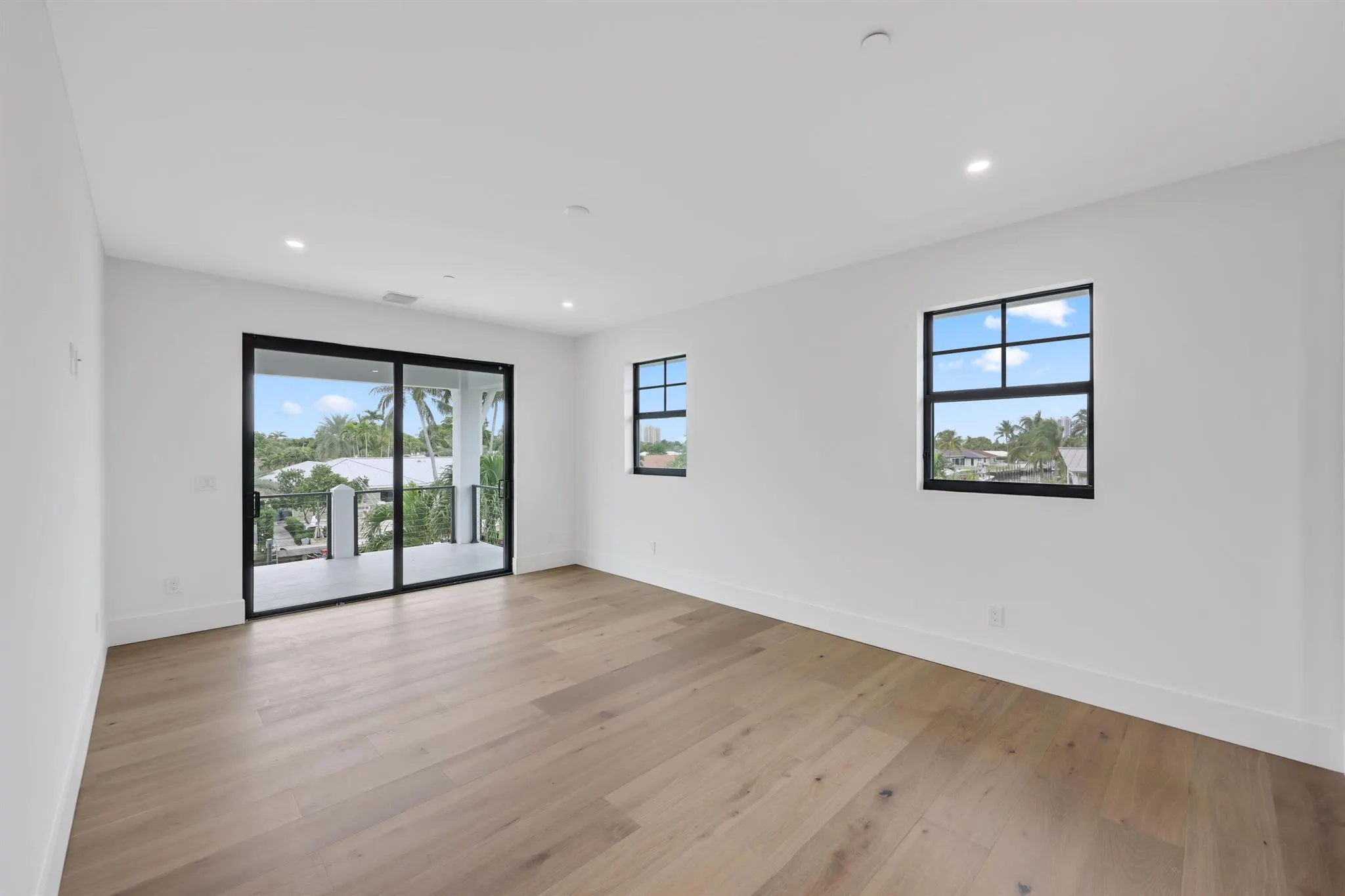 1211 Gulfstream Way