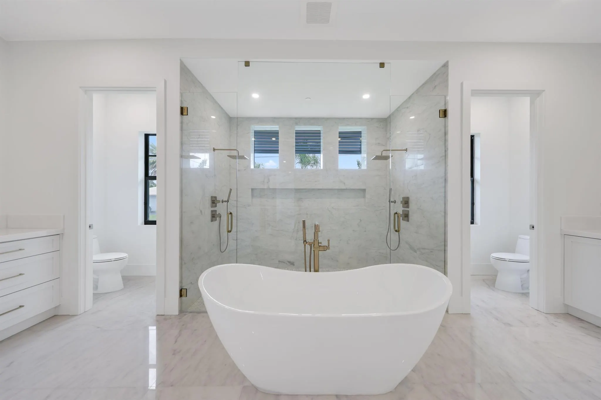 1211 Gulfstream Way