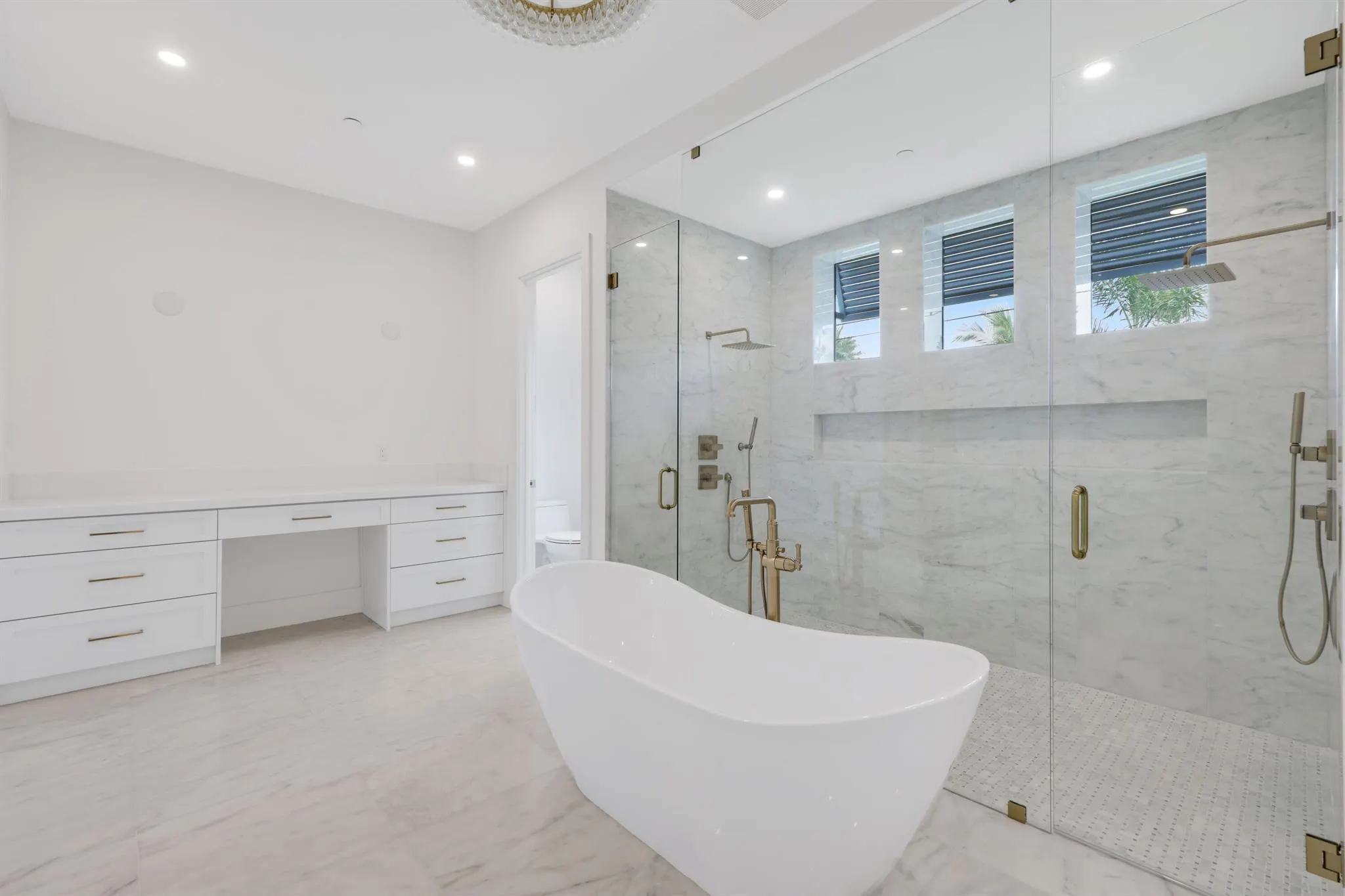 1211 Gulfstream Way