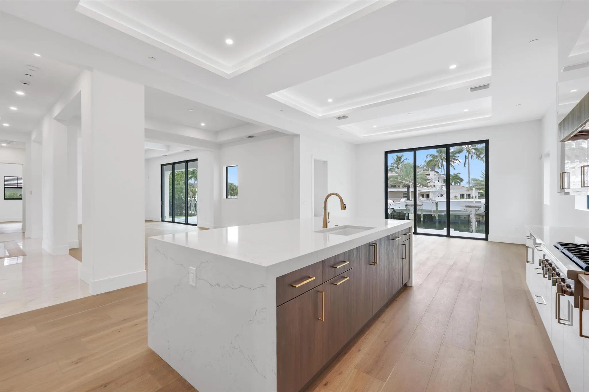 1211 Gulfstream Way