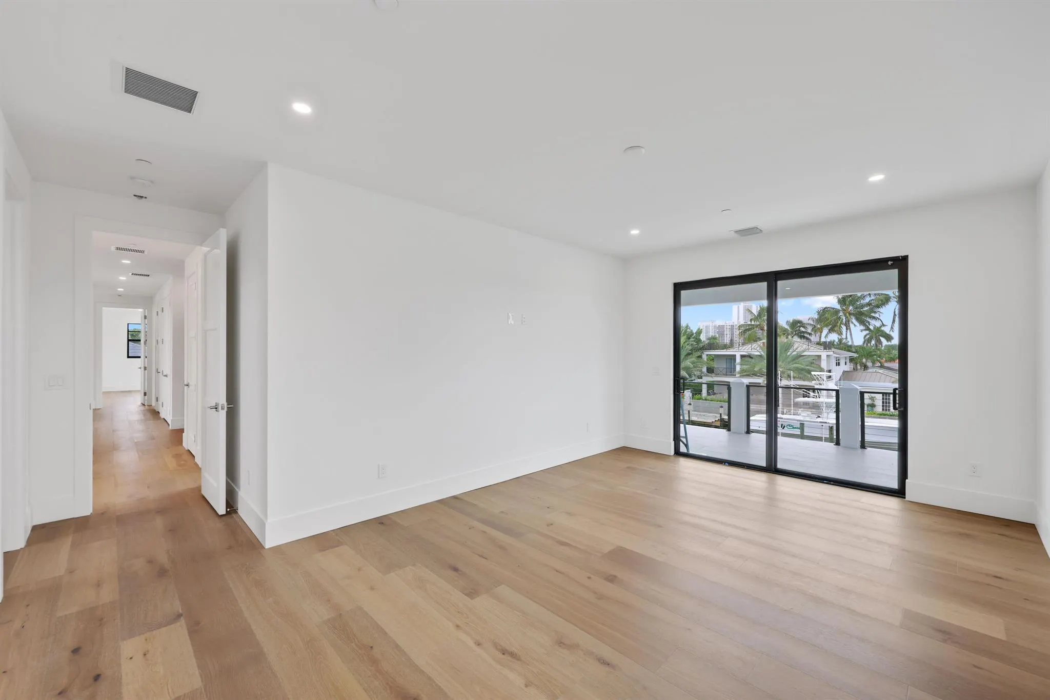 1211 Gulfstream Way