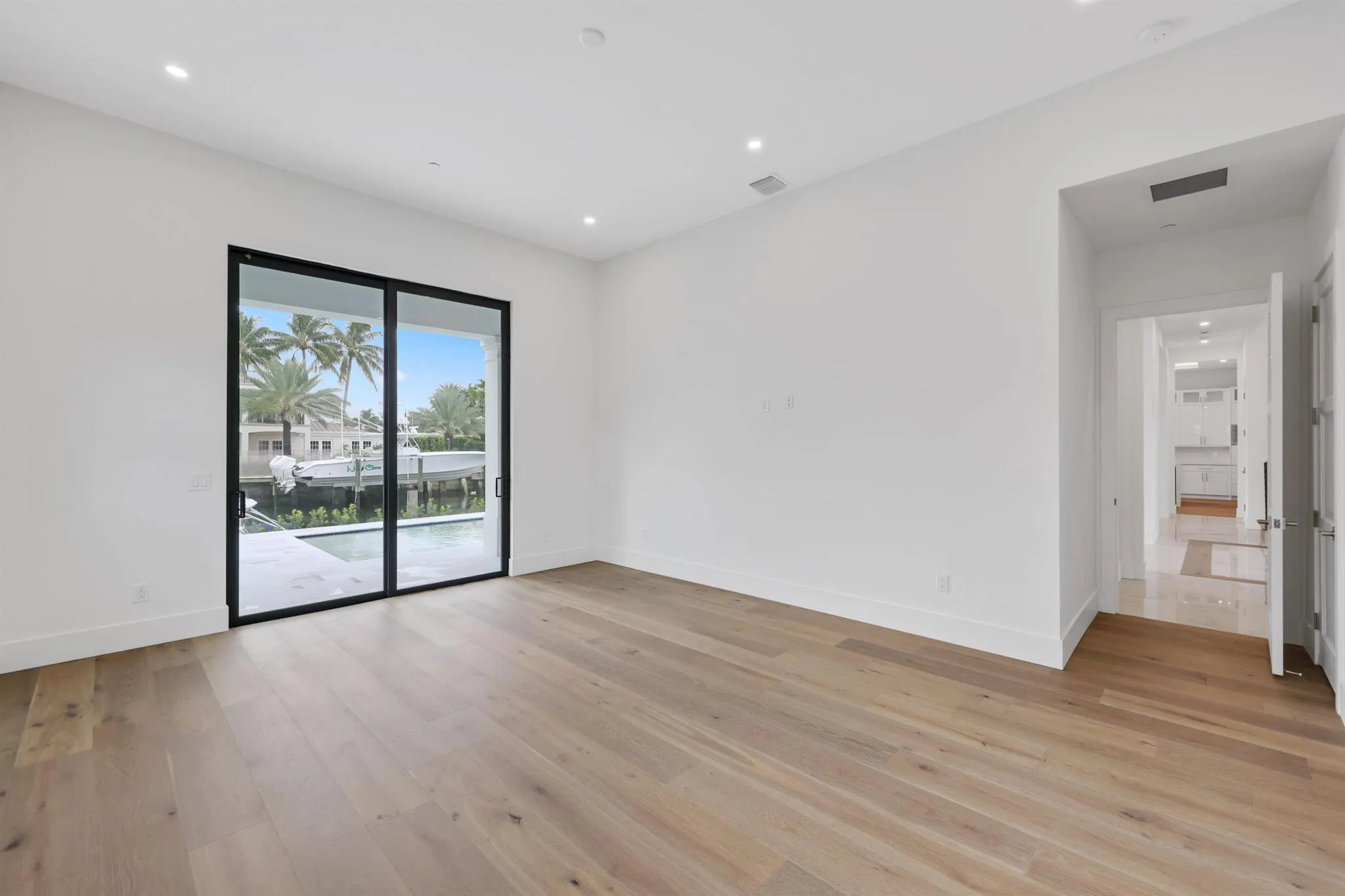 1211 Gulfstream Way