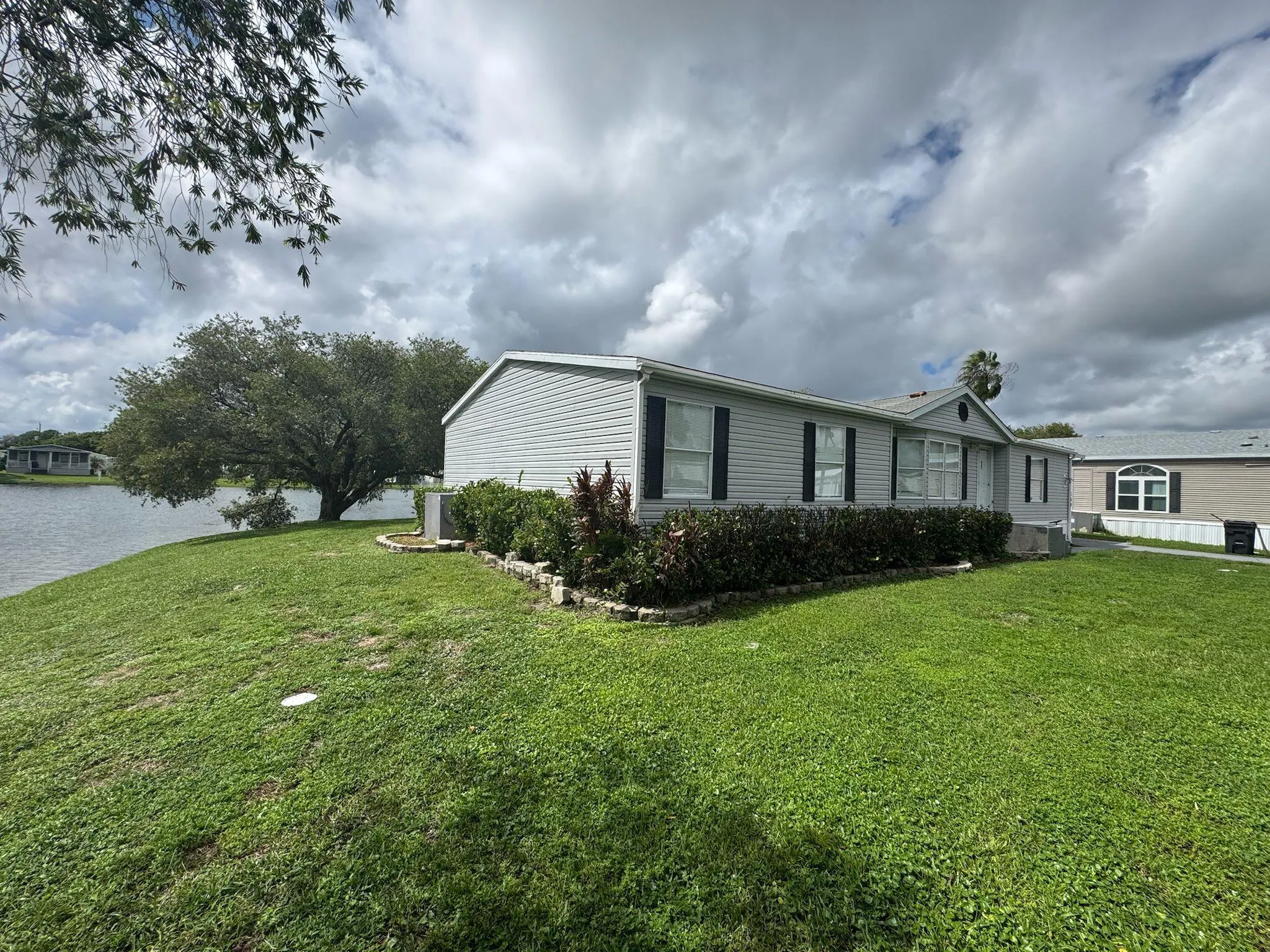 102 Plantation Blvd,
