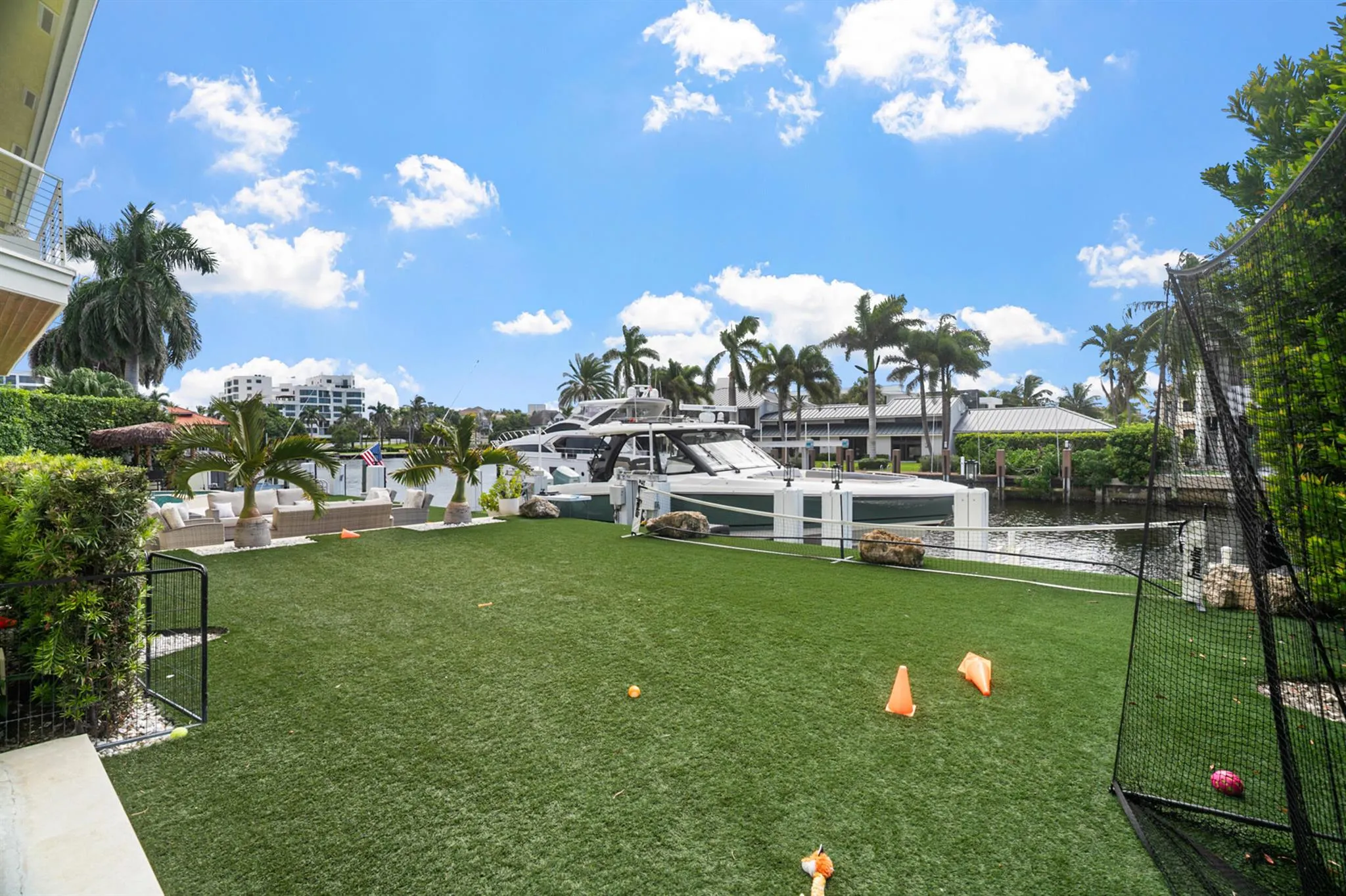 968 Hyacinth Drive