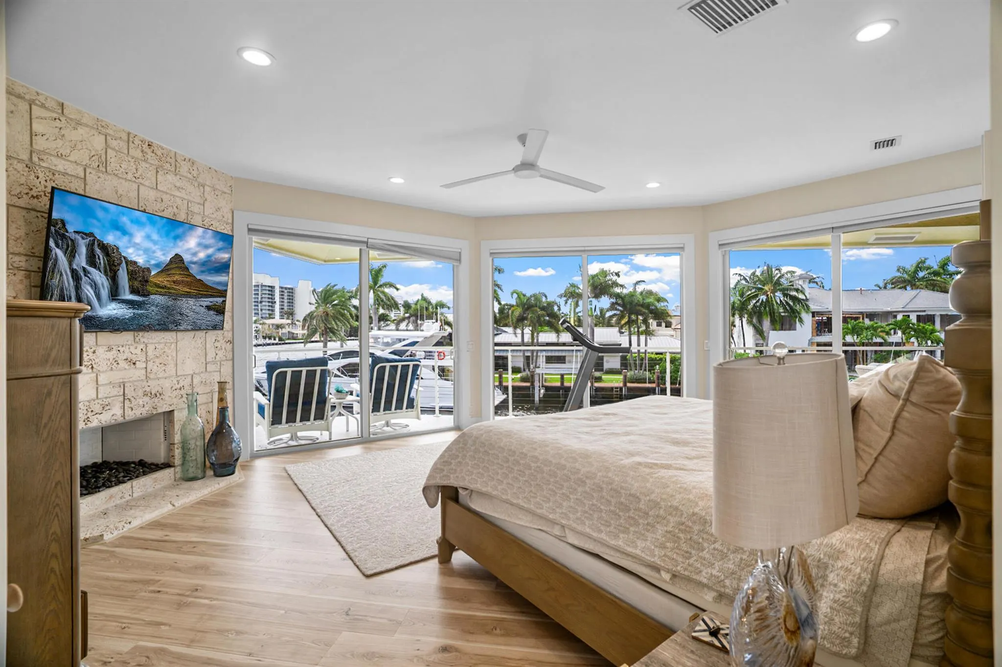 968 Hyacinth Drive