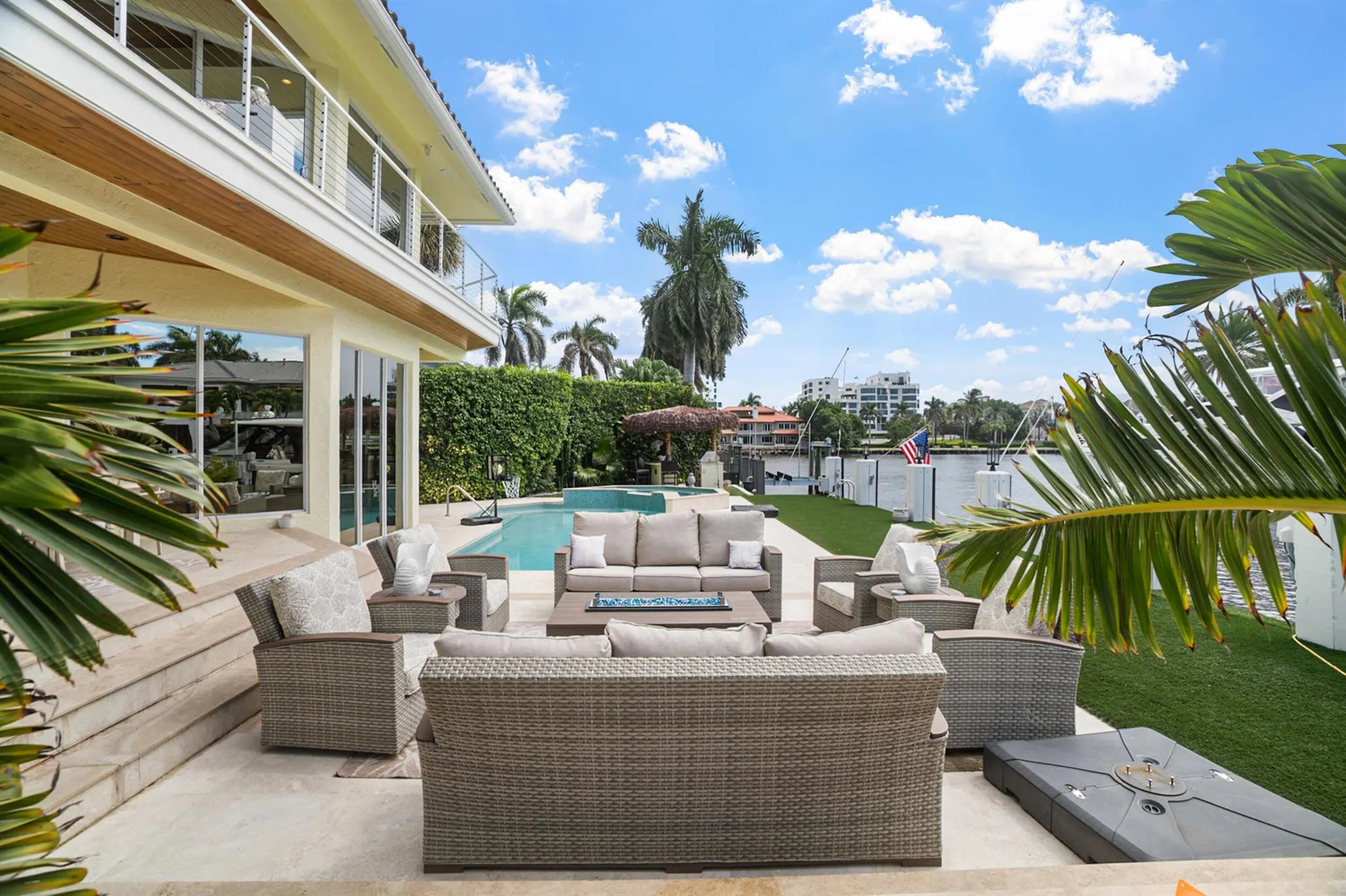 968 Hyacinth Drive