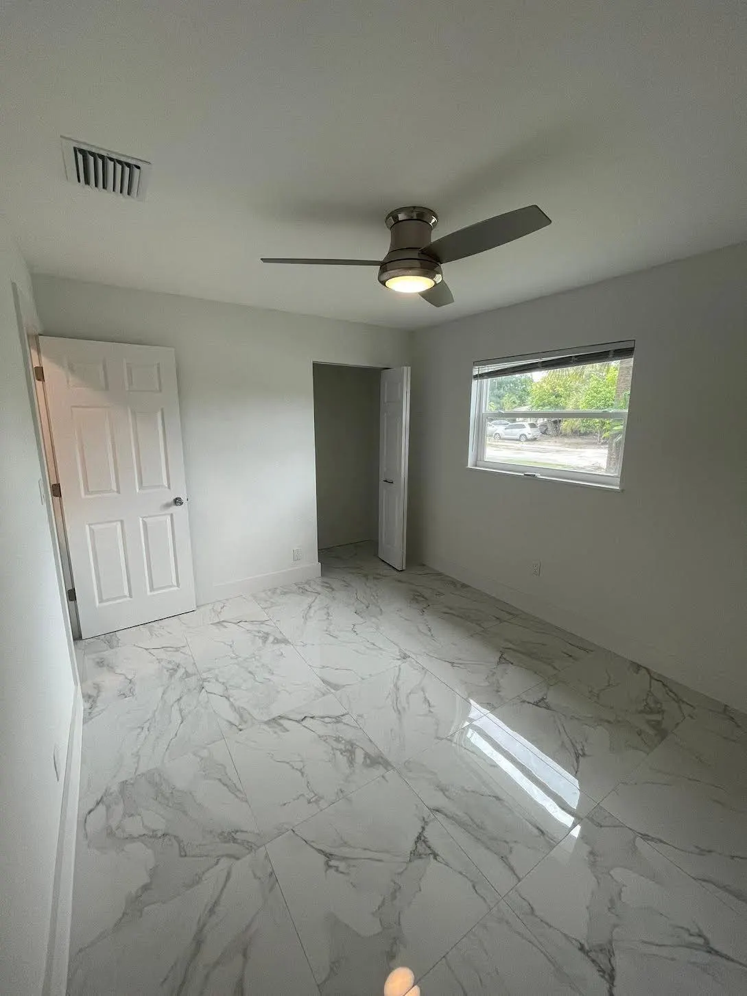372 NW 4th Court