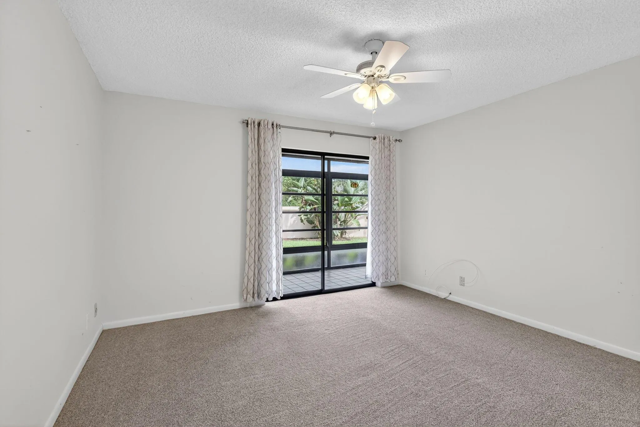 181 SW South River Drive, #106