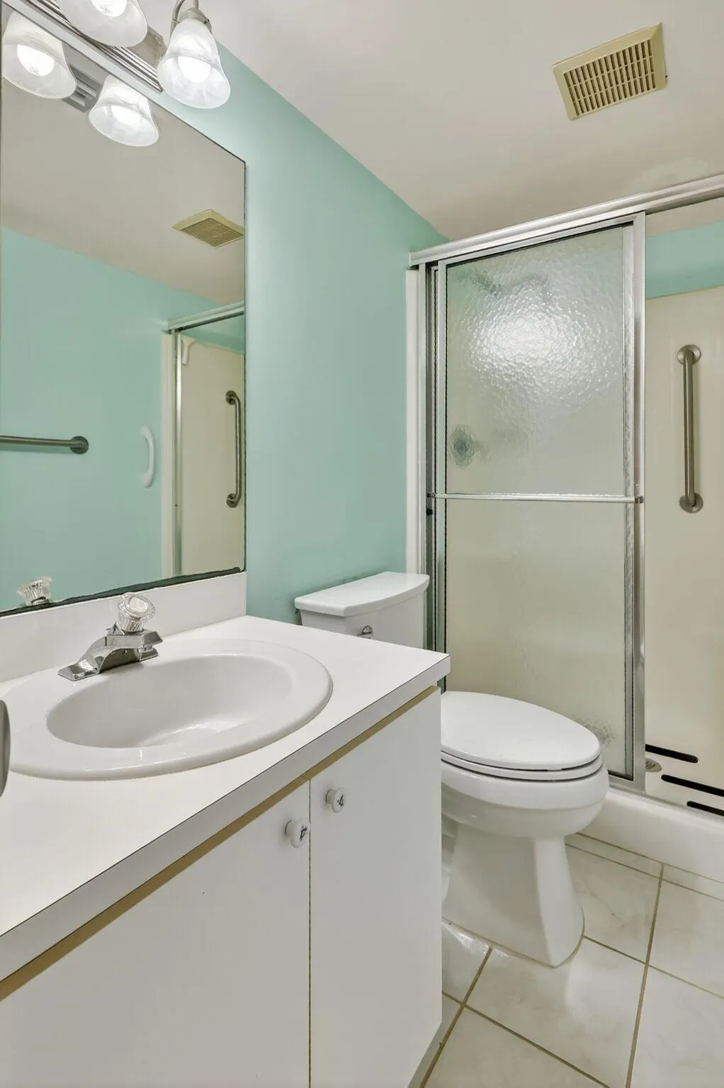 181 SW South River Drive, #106