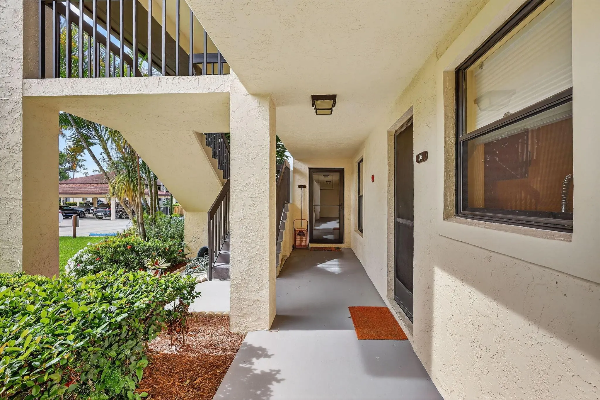 181 SW South River Drive, #106