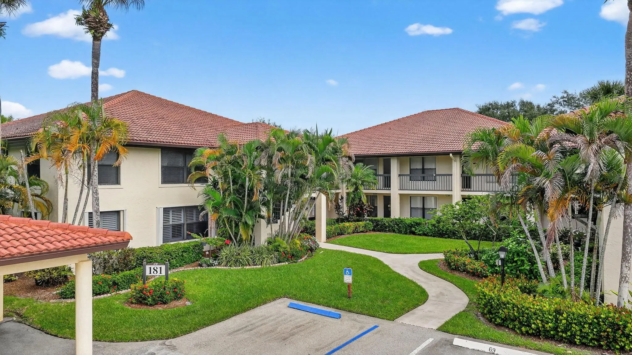 181 SW South River Drive, #106